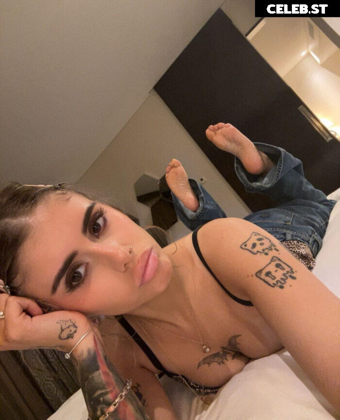 Lily Moon Image 2371317