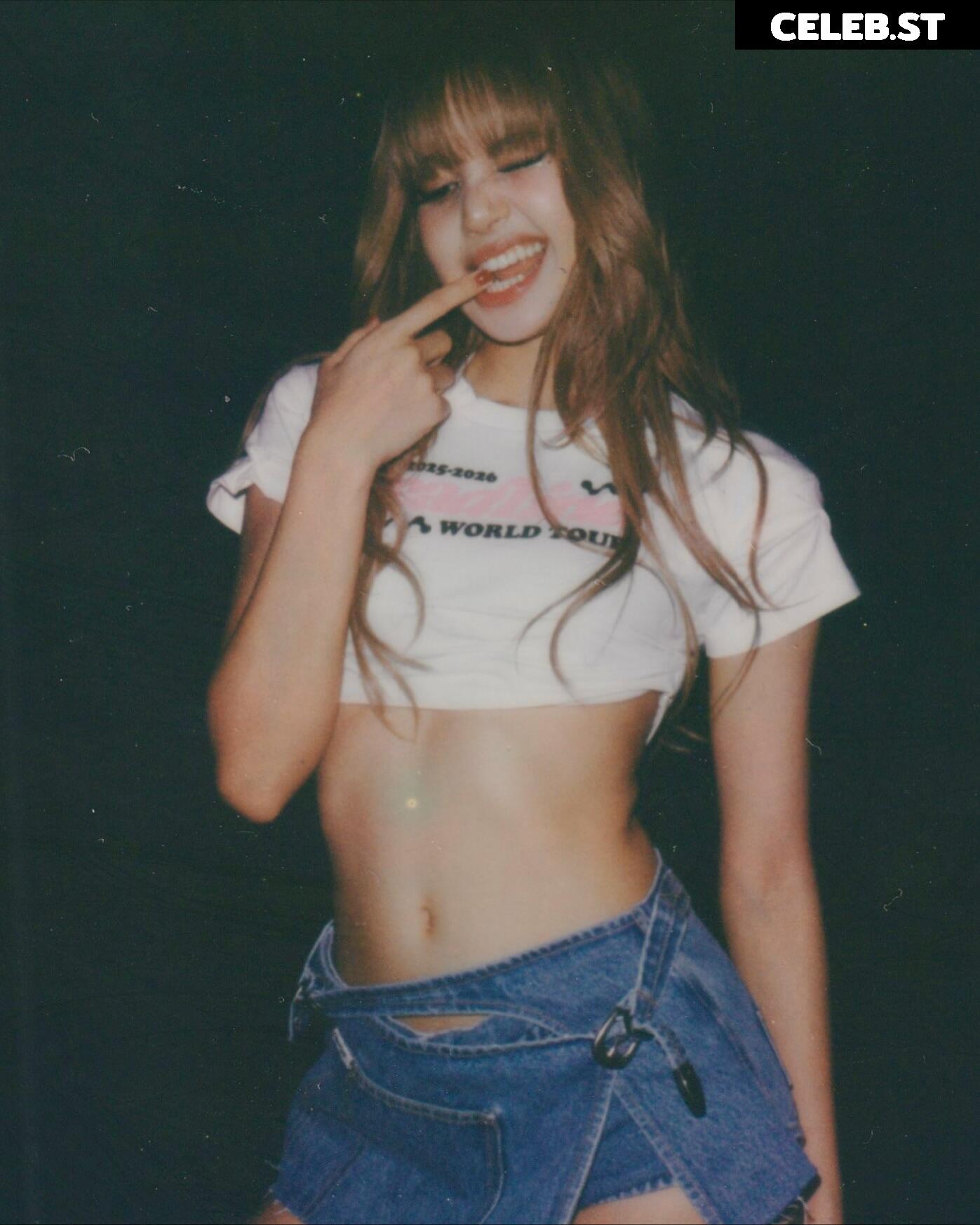 Lisa | BLΛƆKPIИK (Blackpink) Image 23658019