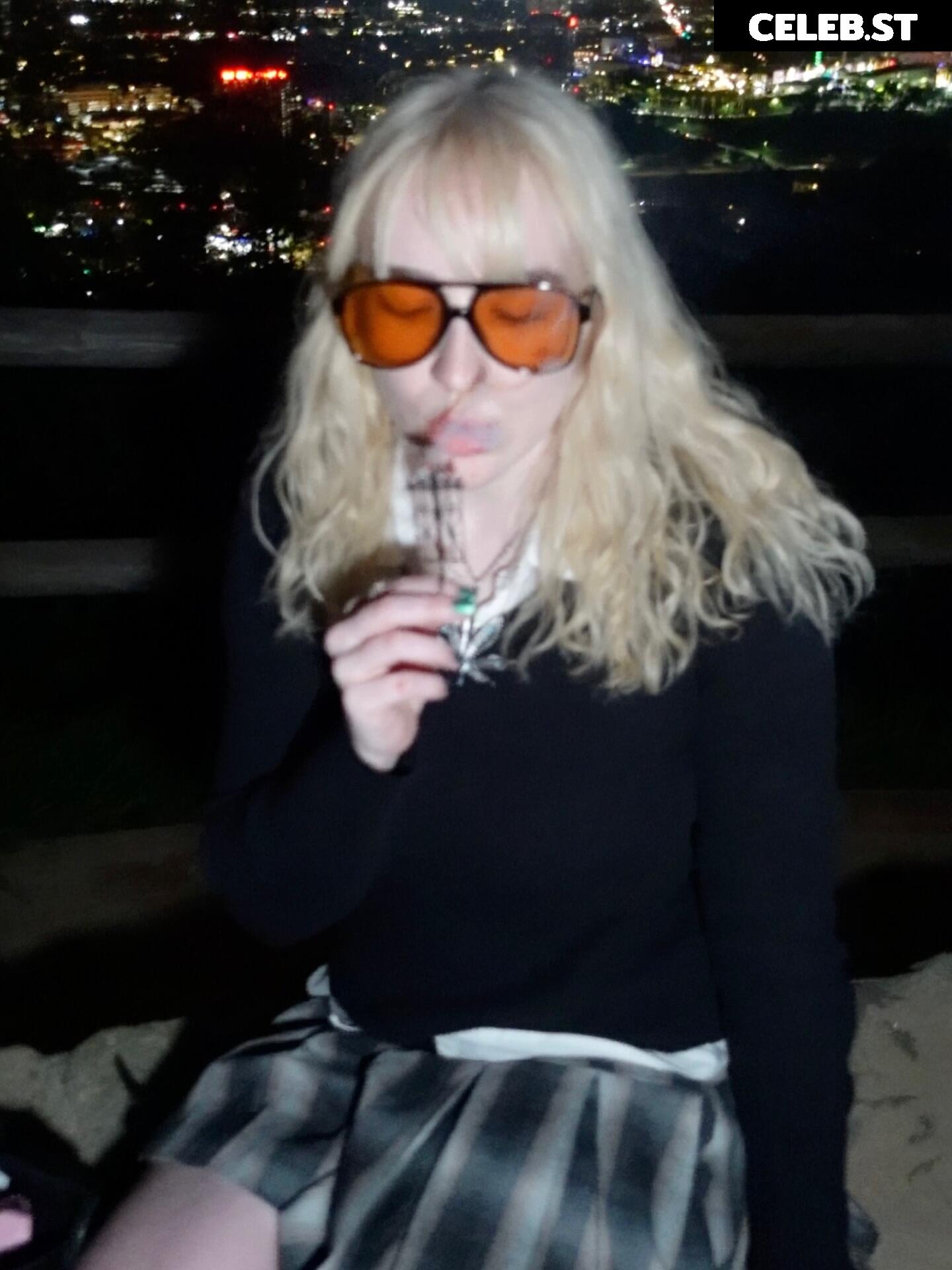 Elita Harkov / Yungelita Image 23654321
