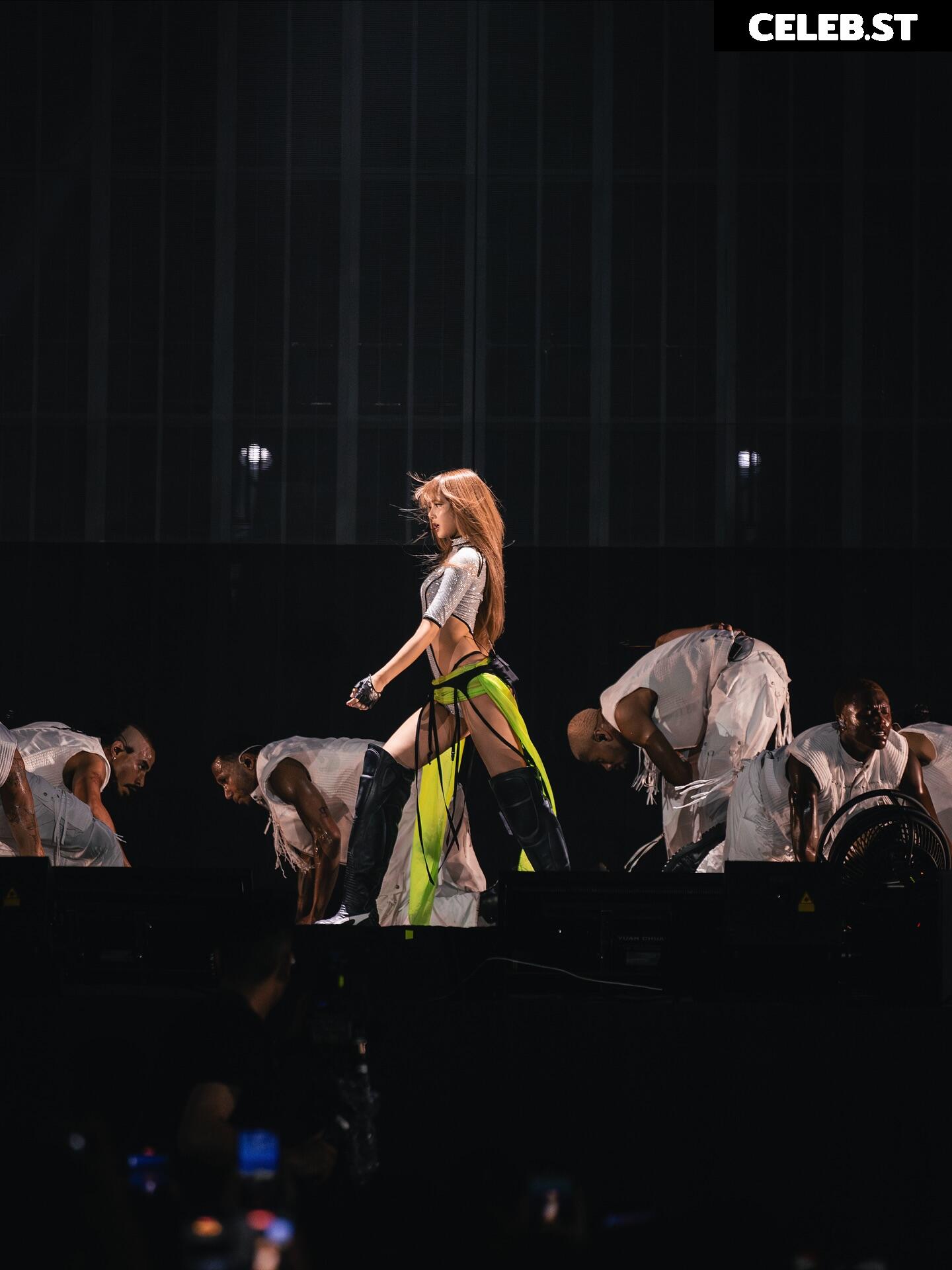 Lisa | BLΛƆKPIИK (Blackpink) Image 23657983