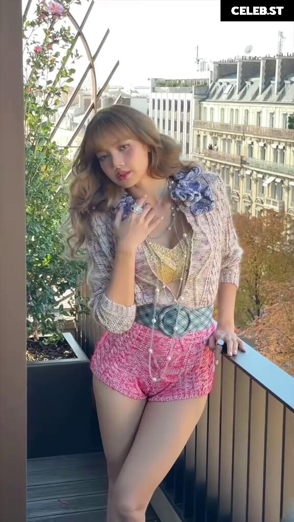Lisa | BLΛƆKPIИK (Blackpink) Image 23657925
