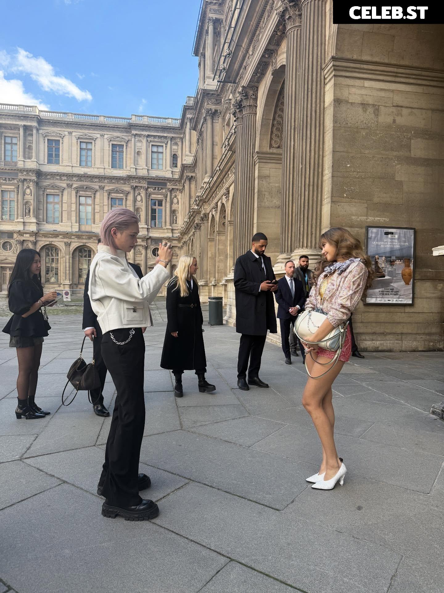 Lisa | BLΛƆKPIИK (Blackpink) Image 23657893