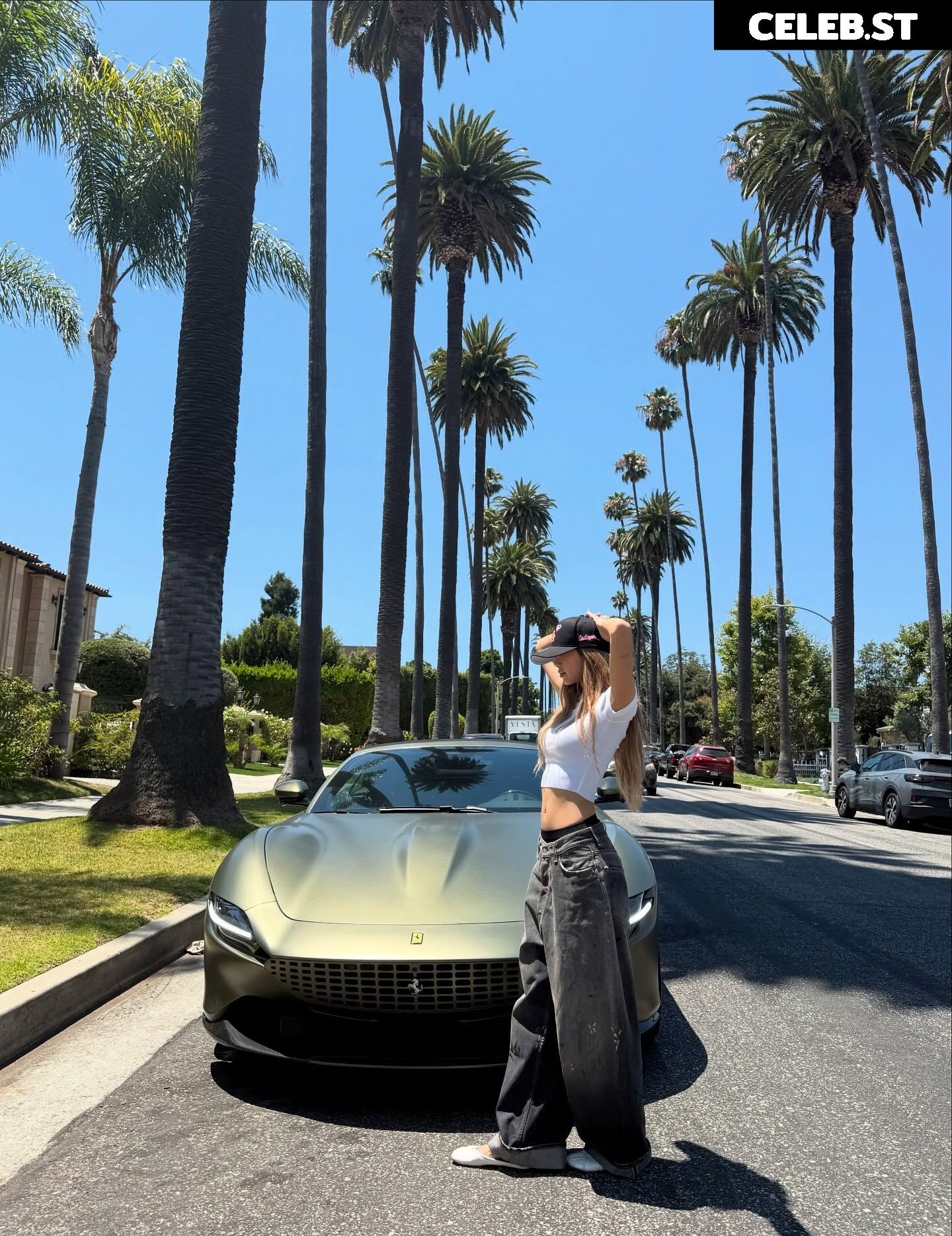 Lisa | BLΛƆKPIИK (Blackpink) Image 23657484