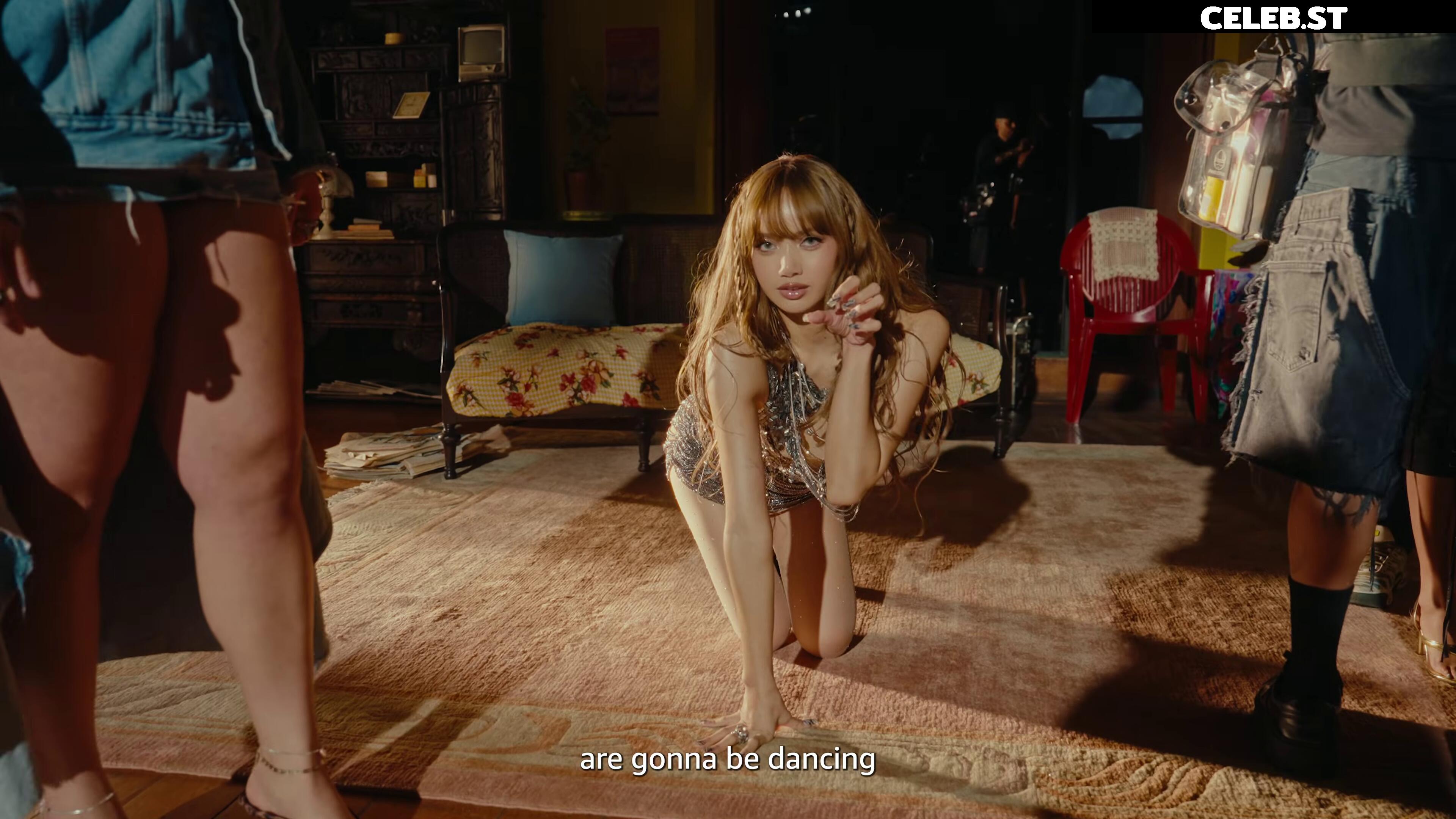 Lisa | BLΛƆKPIИK (Blackpink) Image 23657439