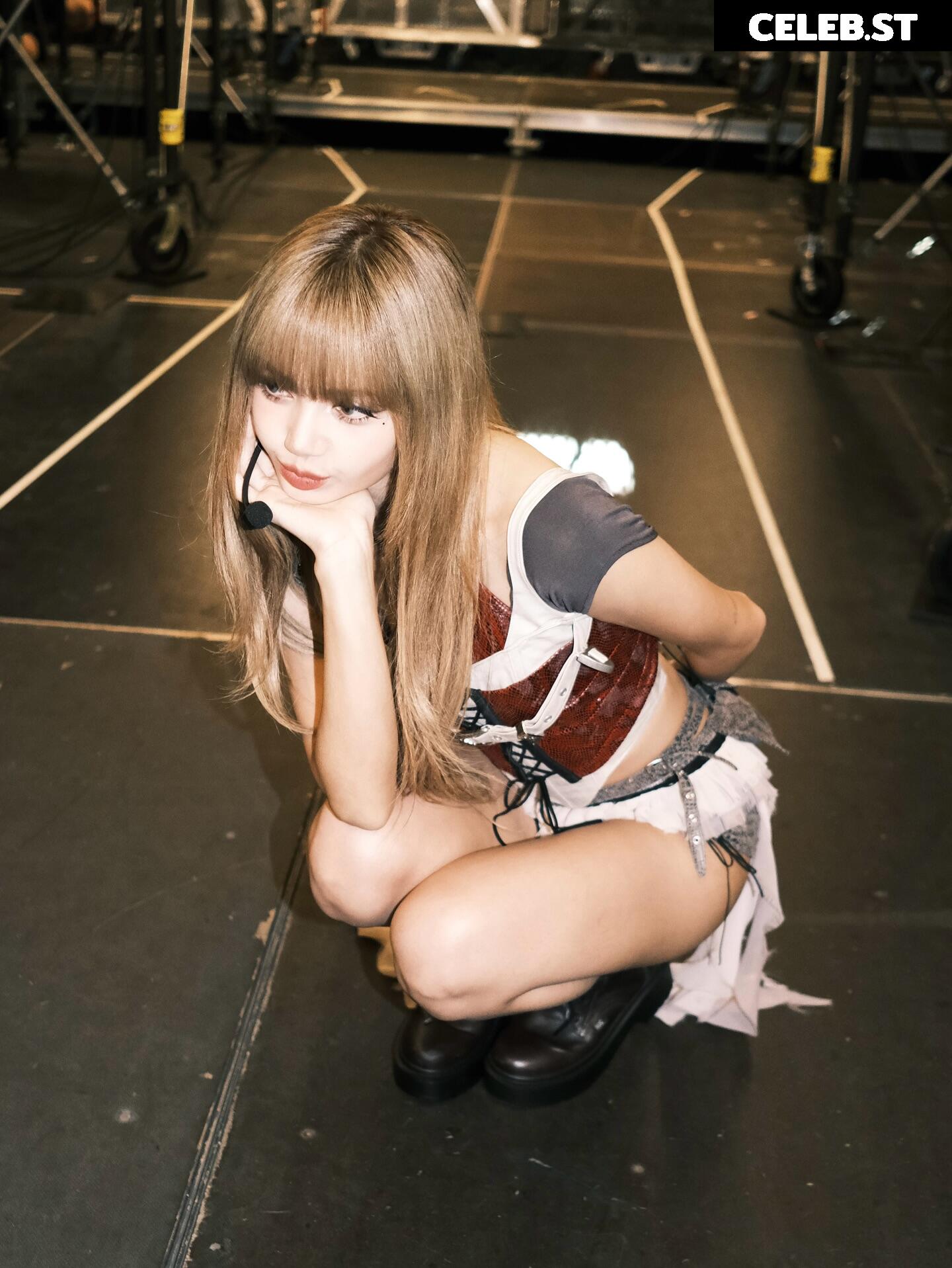 Lisa | BLΛƆKPIИK (Blackpink) Image 23657469