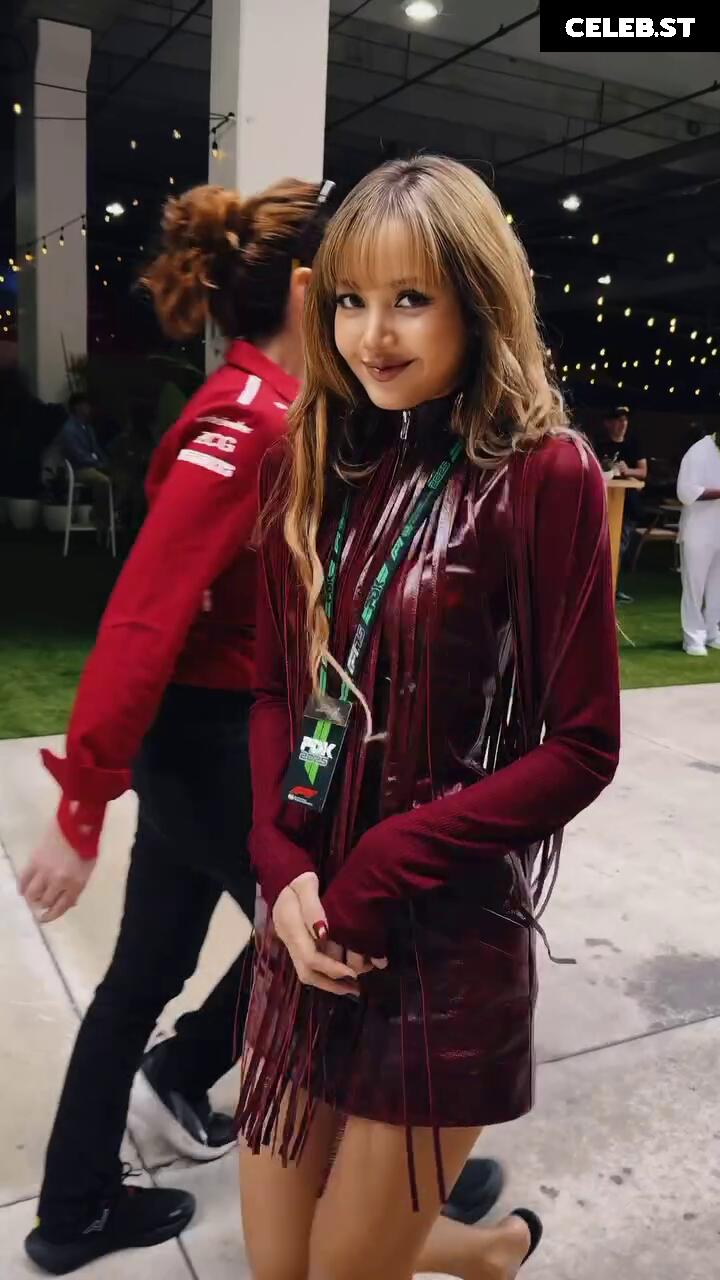 Lisa | BLΛƆKPIИK (Blackpink) Image 23657088