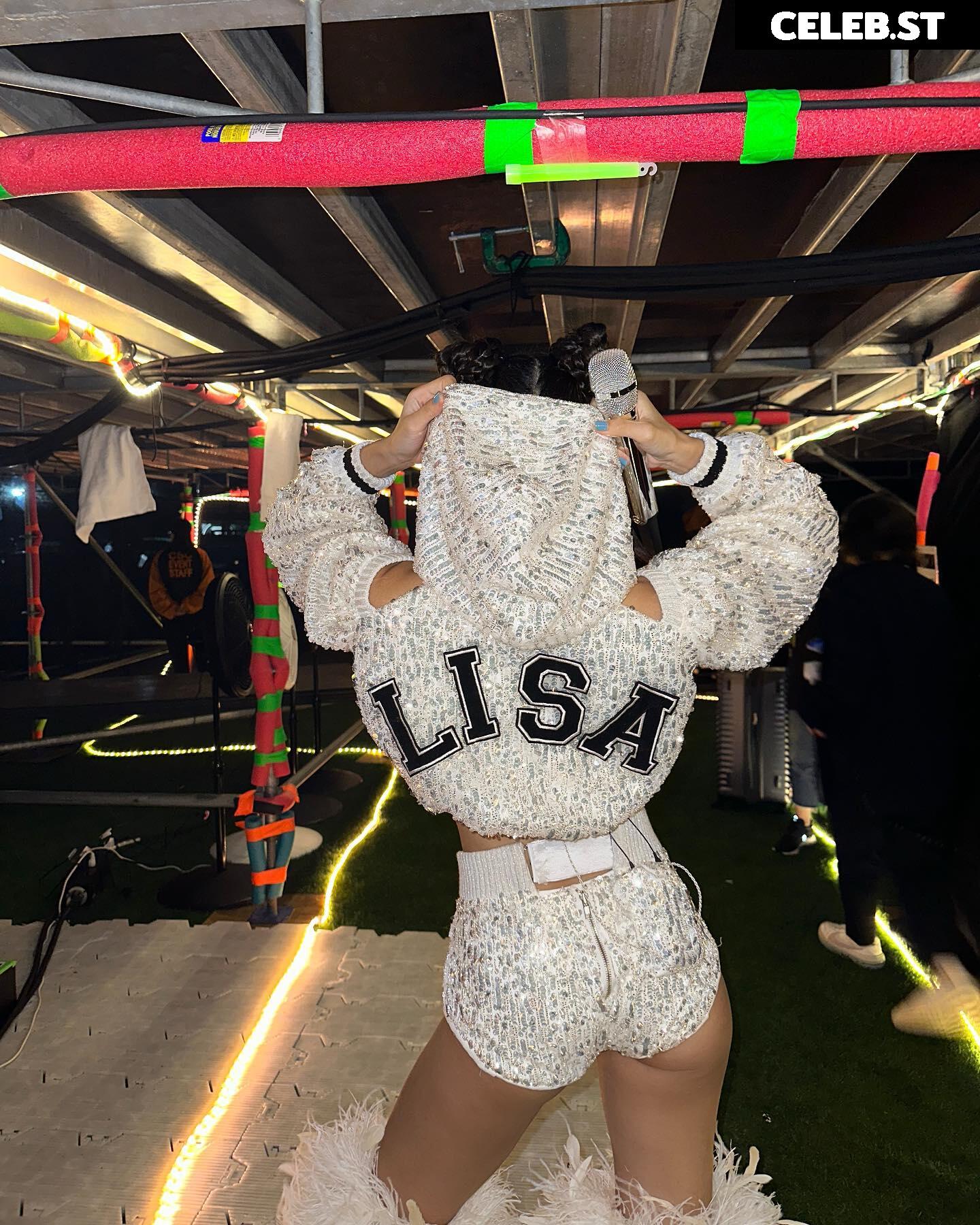 Lisa | BLΛƆKPIИK (Blackpink) Image 23657011