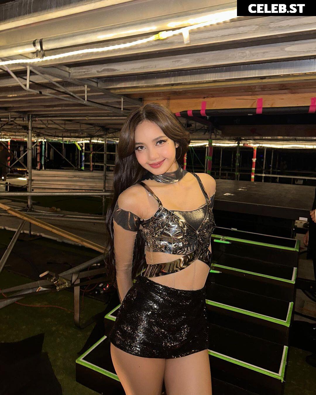 Lisa | BLΛƆKPIИK (Blackpink) Image 23657015
