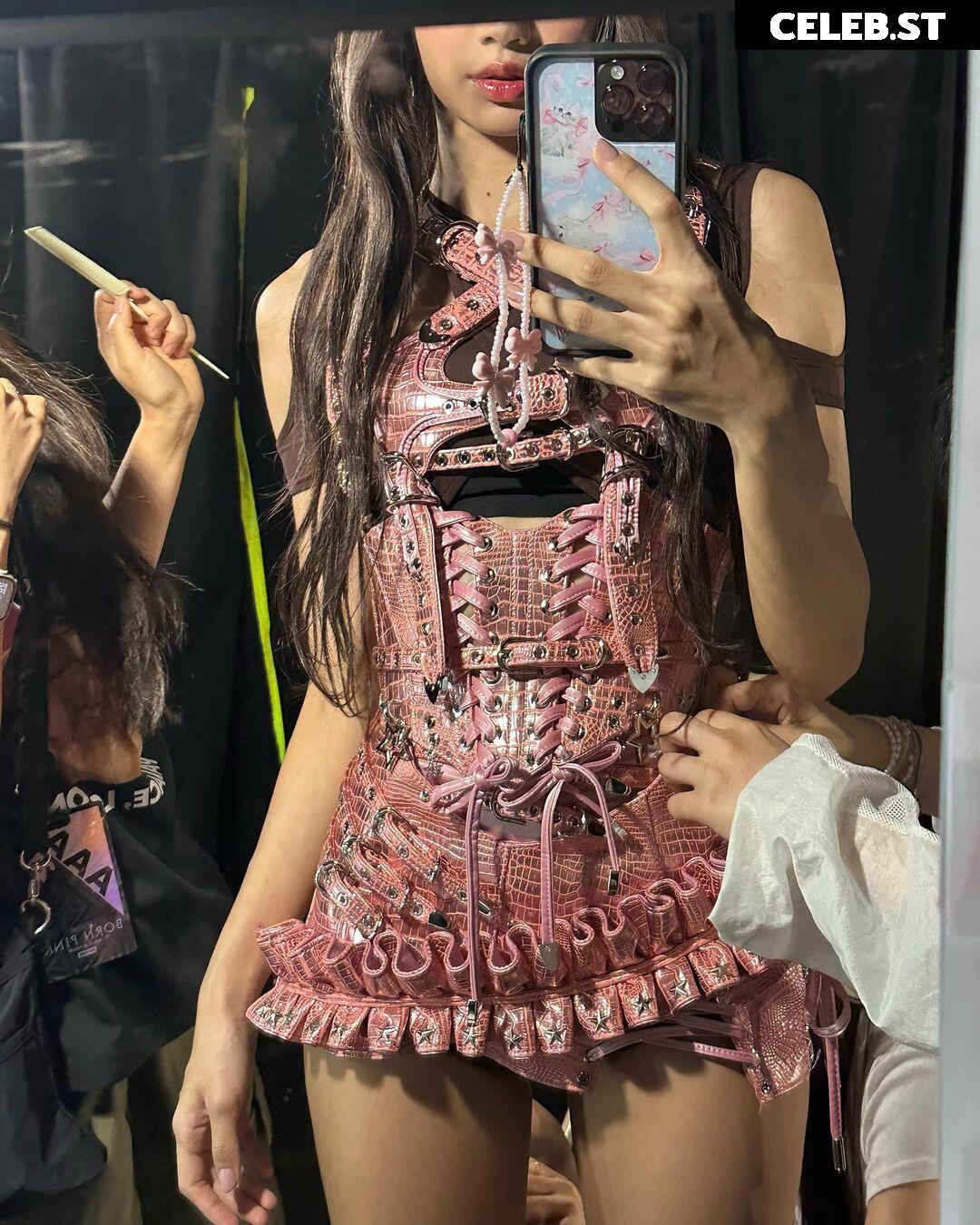 Lisa | BLΛƆKPIИK (Blackpink) Image 23657003