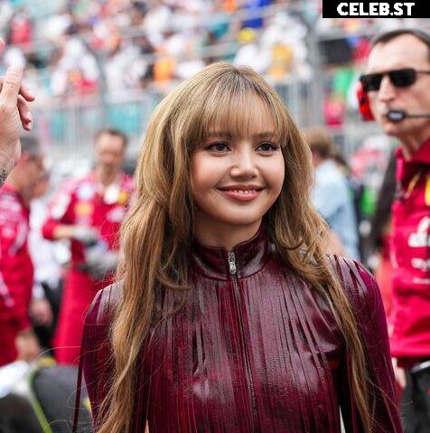 Lisa | BLΛƆKPIИK (Blackpink) Image 23657054