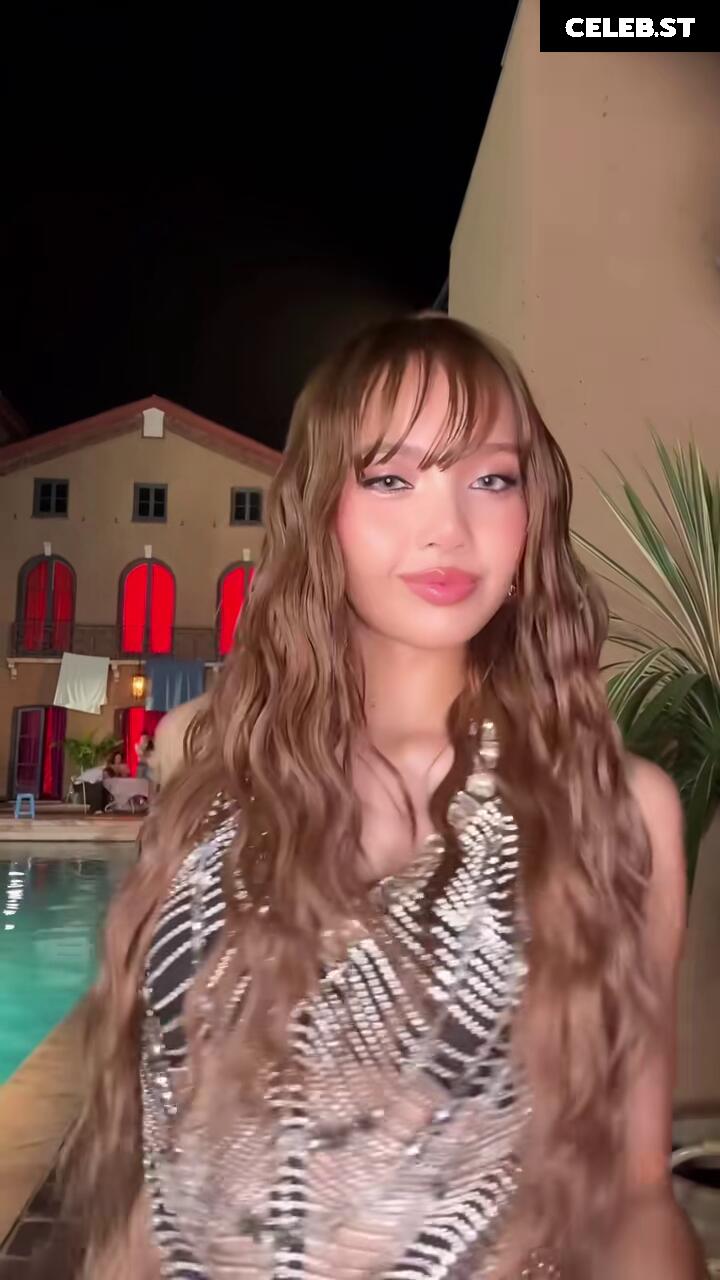 Lisa | BLΛƆKPIИK (Blackpink) Image 23657324