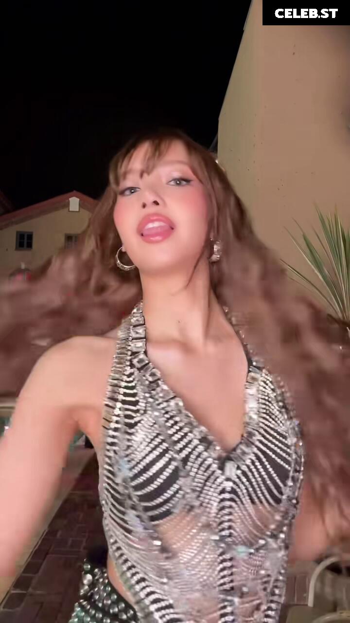 Lisa | BLΛƆKPIИK (Blackpink) Image 23657329