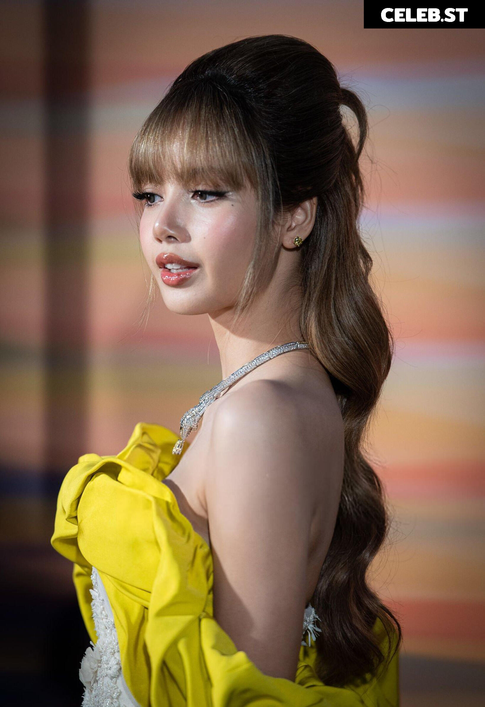Lisa | BLΛƆKPIИK (Blackpink) Image 23657367