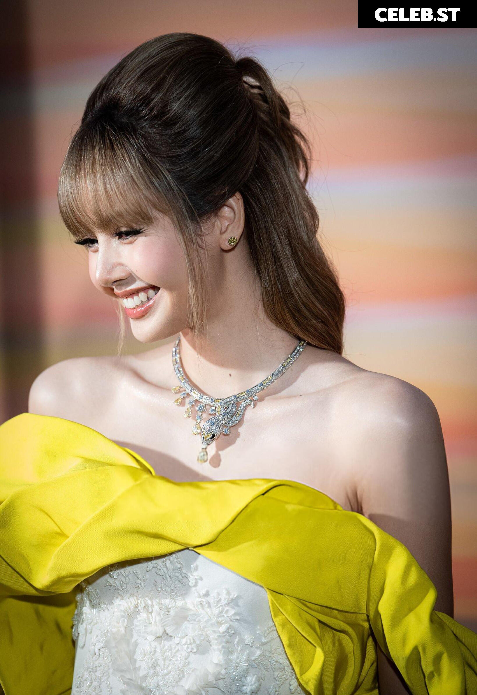 Lisa | BLΛƆKPIИK (Blackpink) Image 23657364