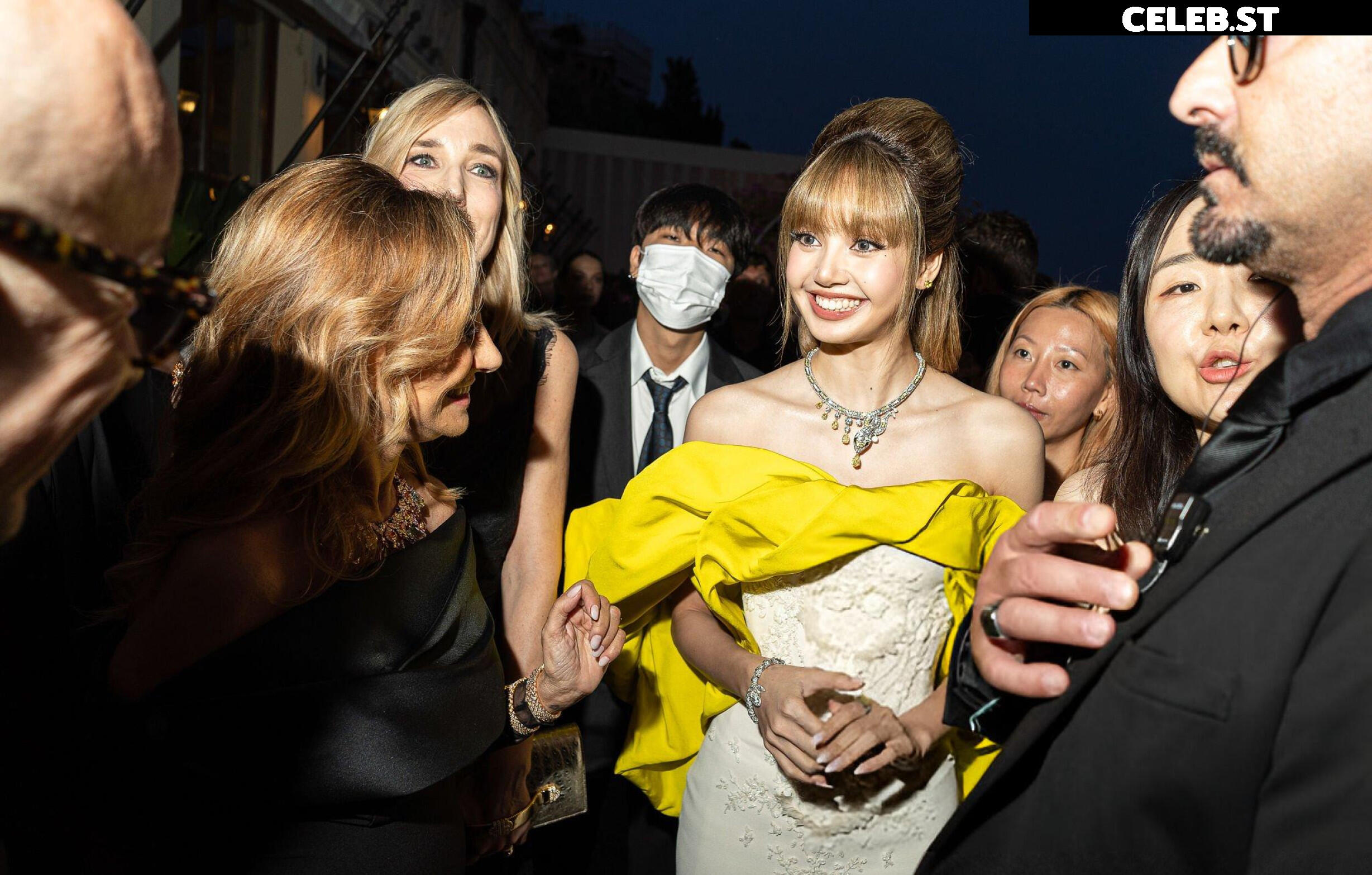 Lisa | BLΛƆKPIИK (Blackpink) Image 23657376