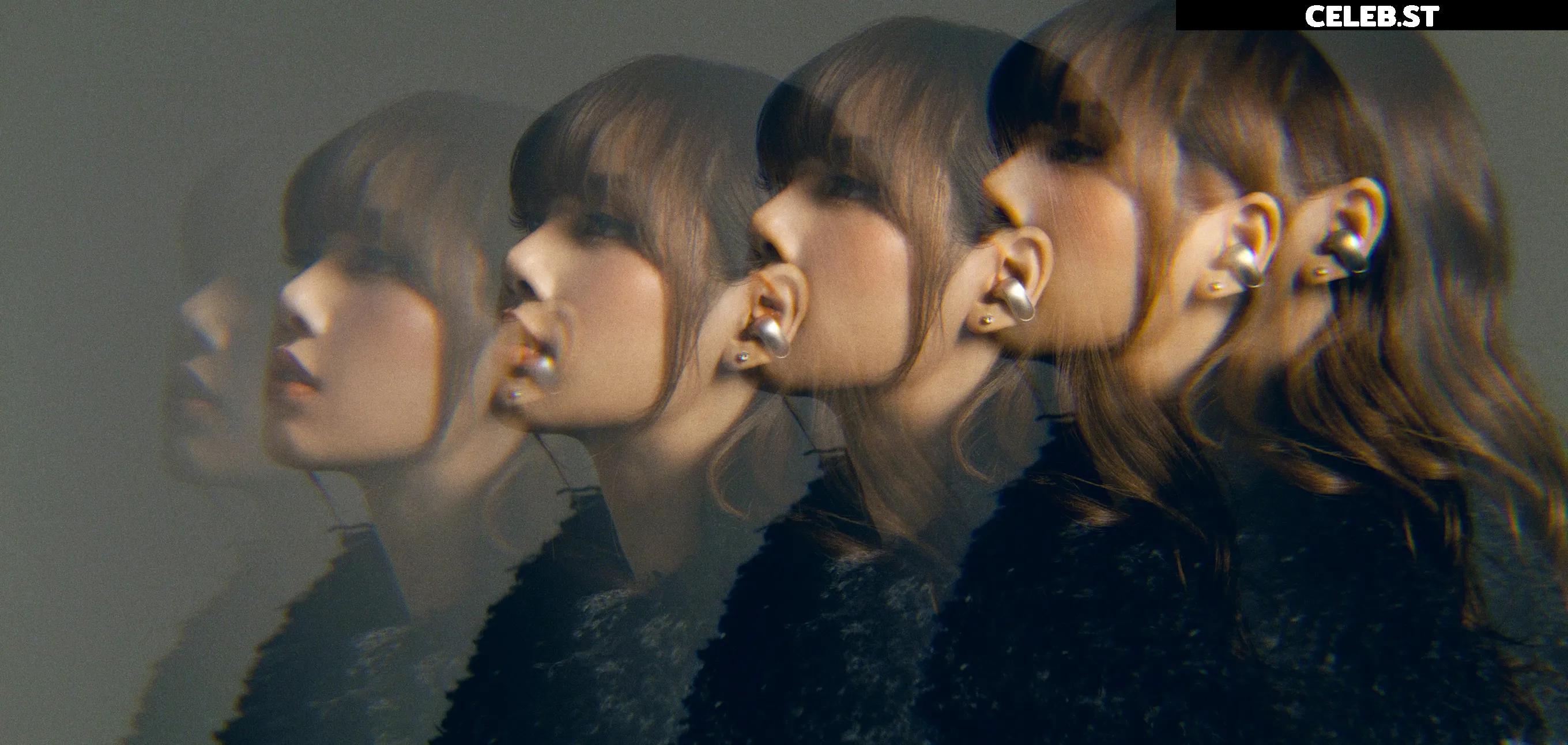 Lisa | BLΛƆKPIИK (Blackpink) Image 23657207