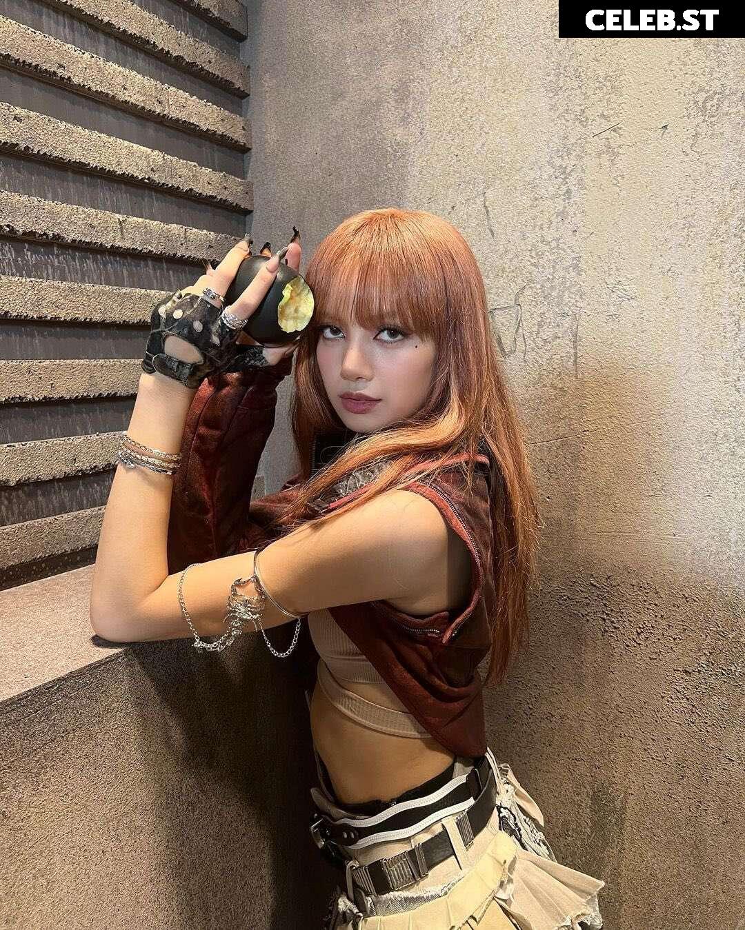 Lisa | BLΛƆKPIИK (Blackpink) Image 23656913