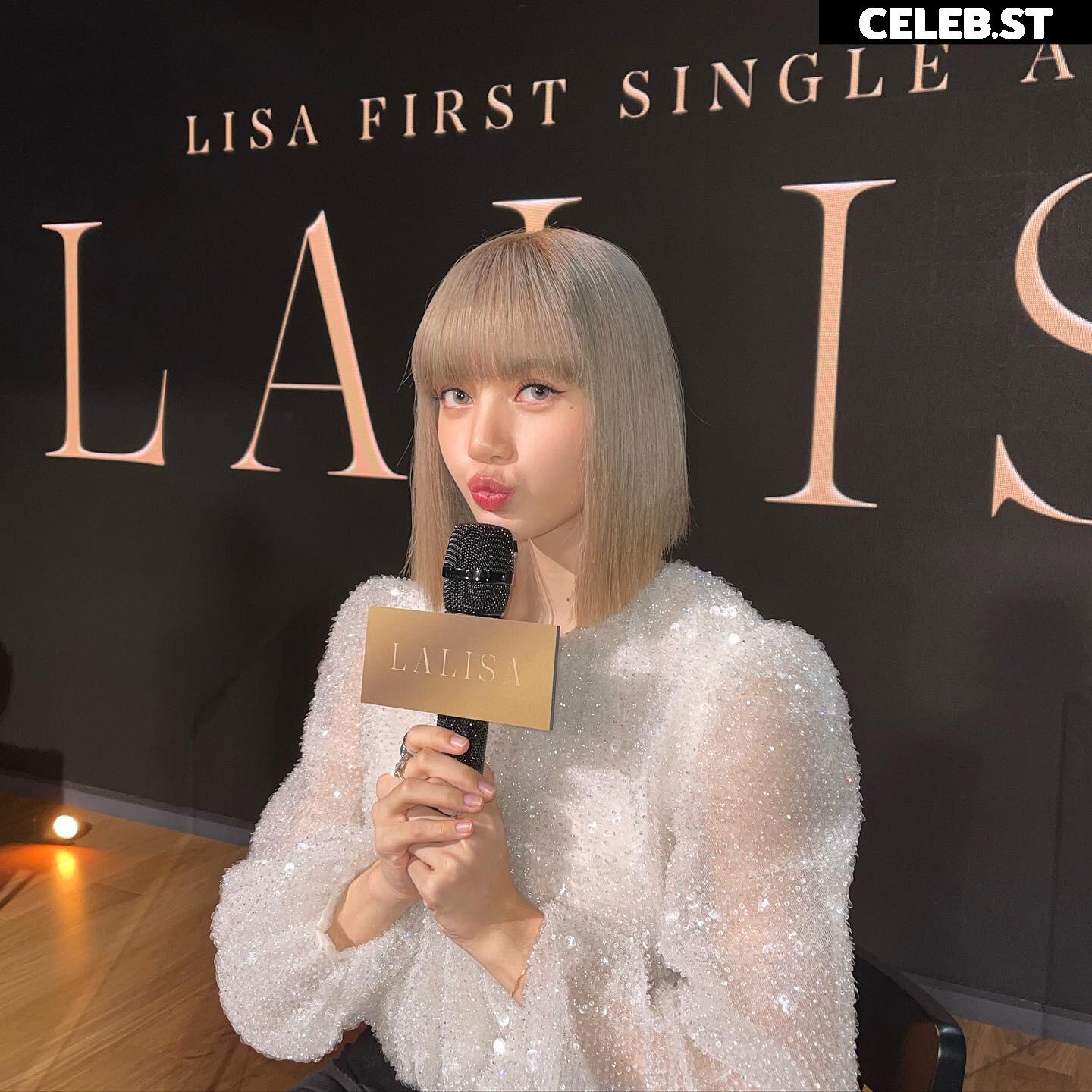 Lisa | BLΛƆKPIИK (Blackpink) Image 23656906