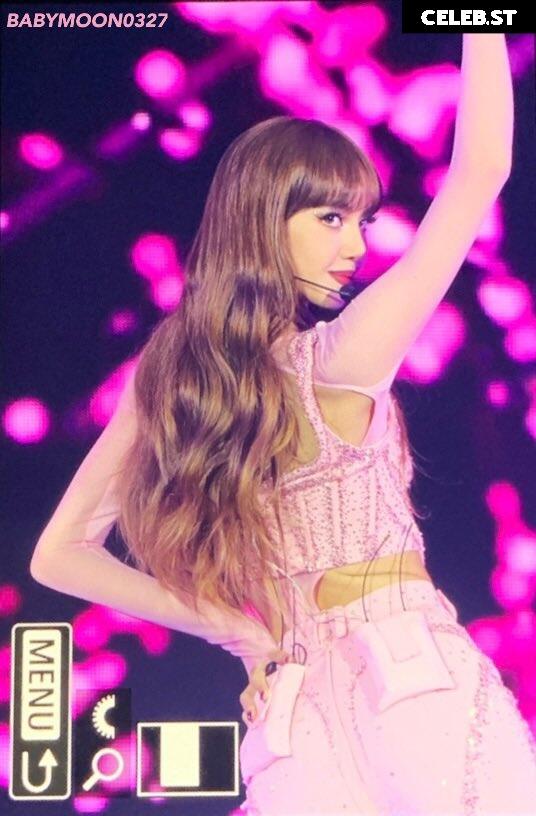 Lisa | BLΛƆKPIИK (Blackpink) Image 23656960