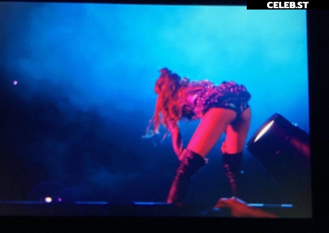 Lisa | BLΛƆKPIИK (Blackpink) Image 23656979