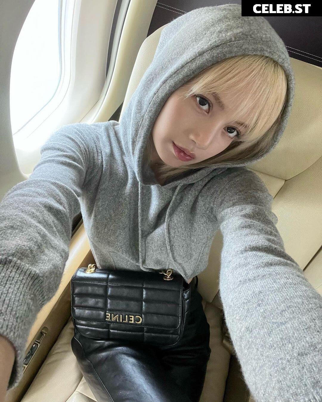 Lisa | BLΛƆKPIИK (Blackpink) Image 23656868