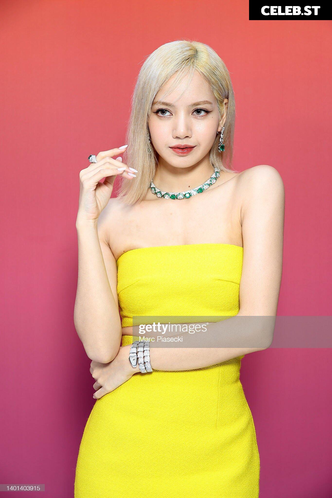 Lisa | BLΛƆKPIИK (Blackpink) Image 23656849