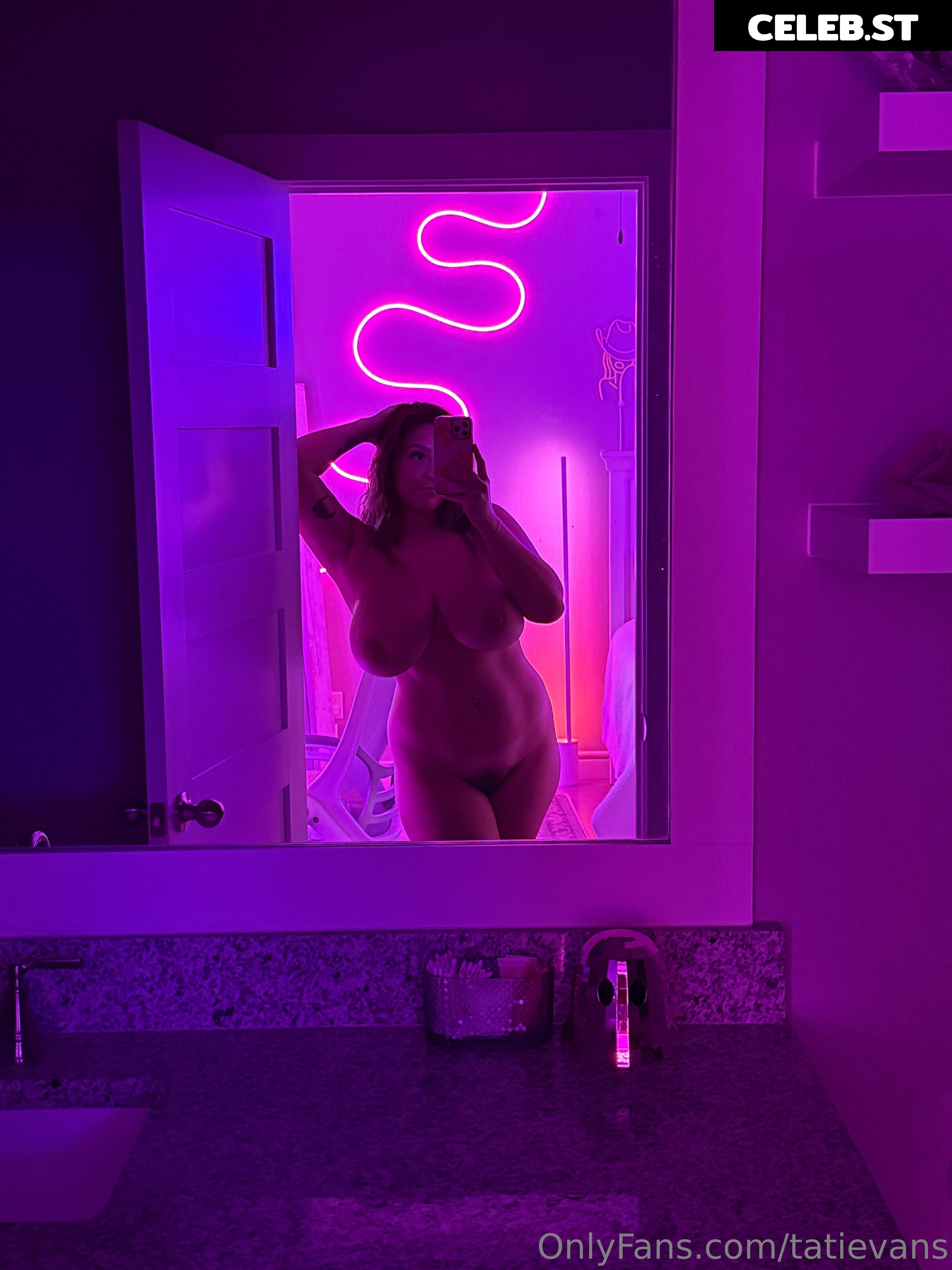 xoxo_t / tatievans Image 23652527