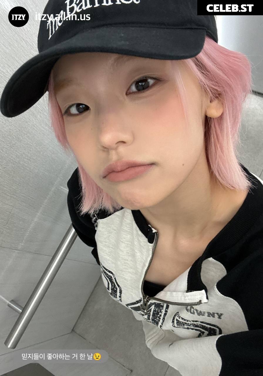 Yeji - ITZY (예지, Hwang Ye-ji) Image 23659821