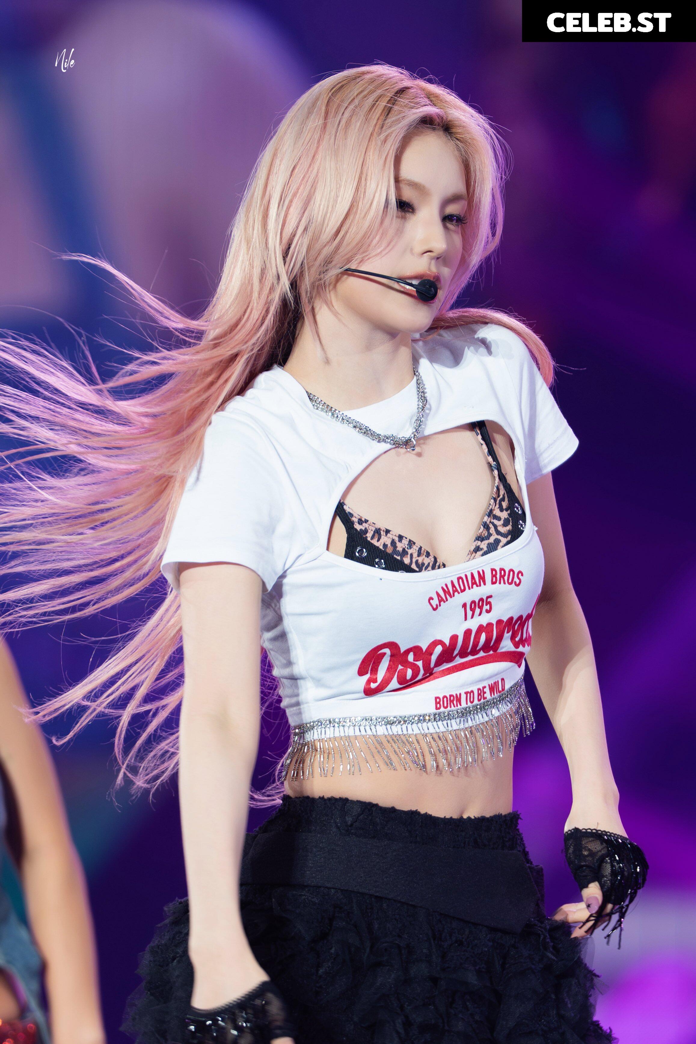 Yeji - ITZY (예지, Hwang Ye-ji) Image 23659876