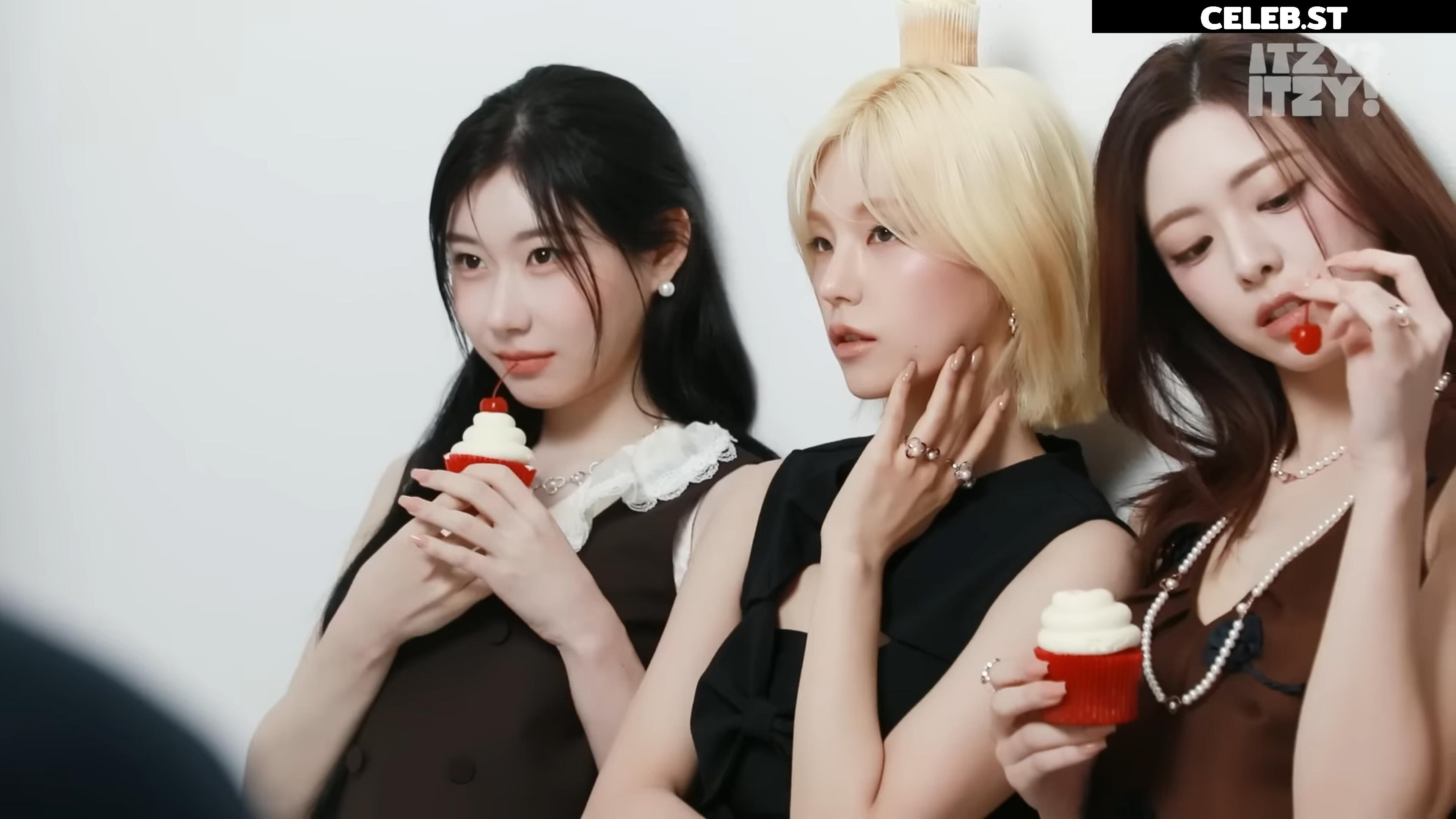 Yeji - ITZY (예지, Hwang Ye-ji) Image 23659523