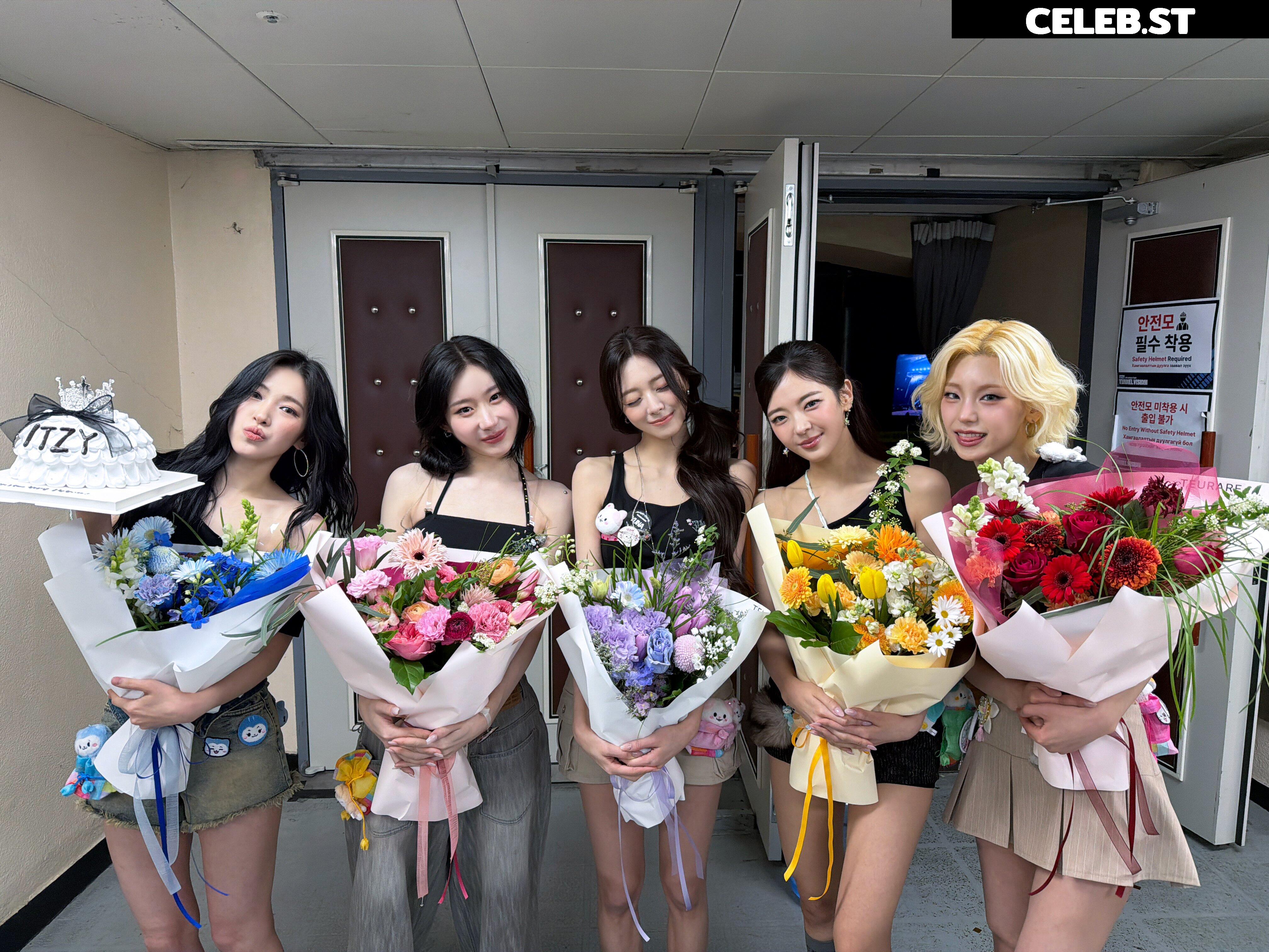 Yeji - ITZY (예지, Hwang Ye-ji) Image 23659490