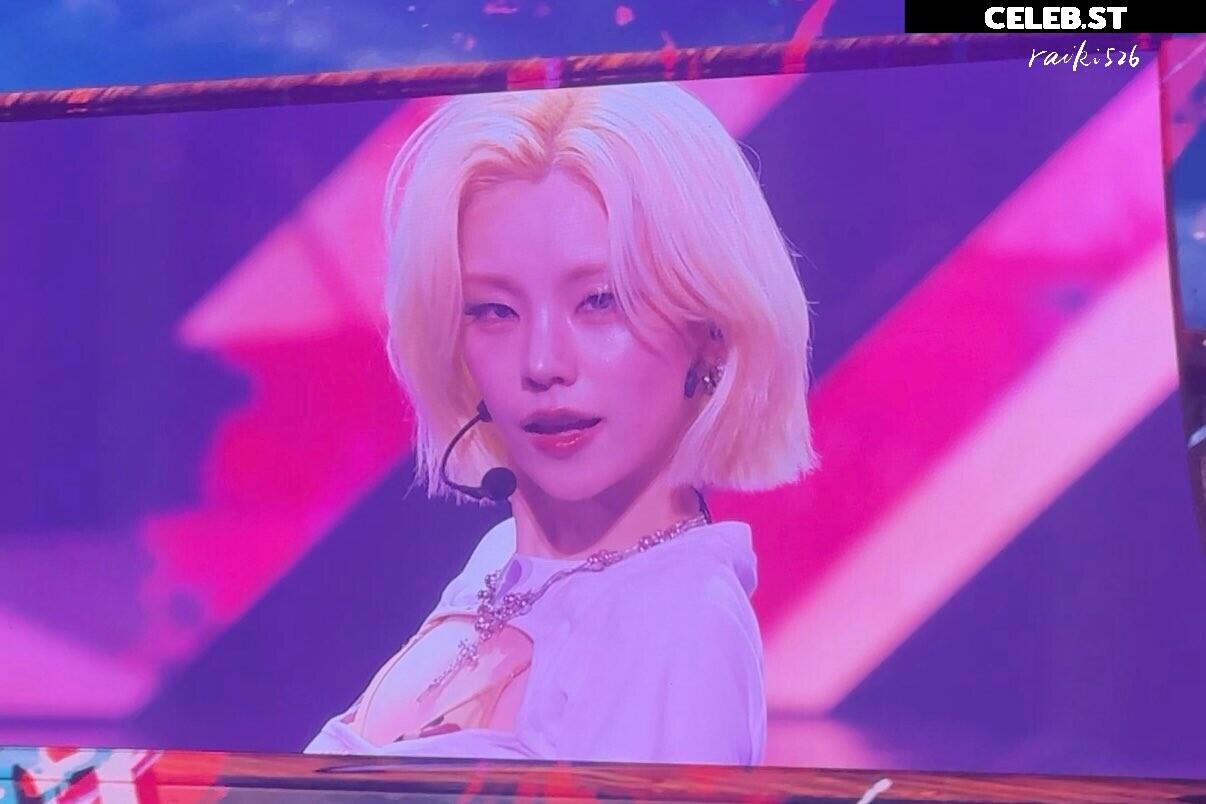 Yeji - ITZY (예지, Hwang Ye-ji) Image 23659449