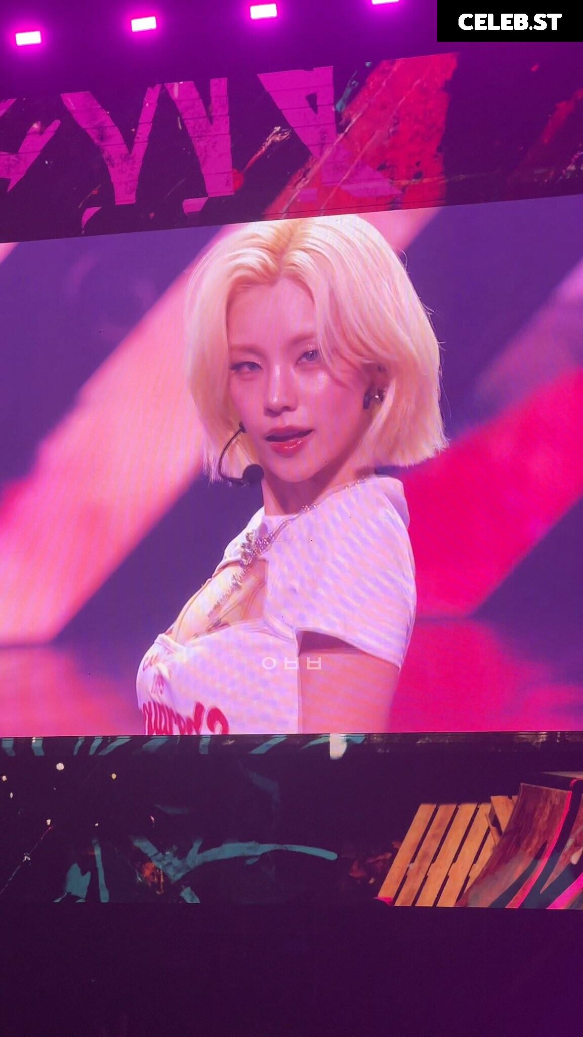 Yeji - ITZY (예지, Hwang Ye-ji) Image 23659448