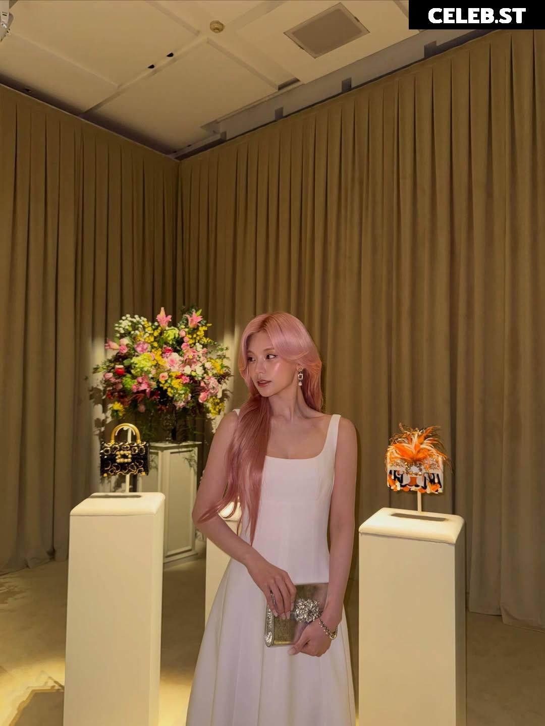 Yeji - ITZY (예지, Hwang Ye-ji) Image 23659756