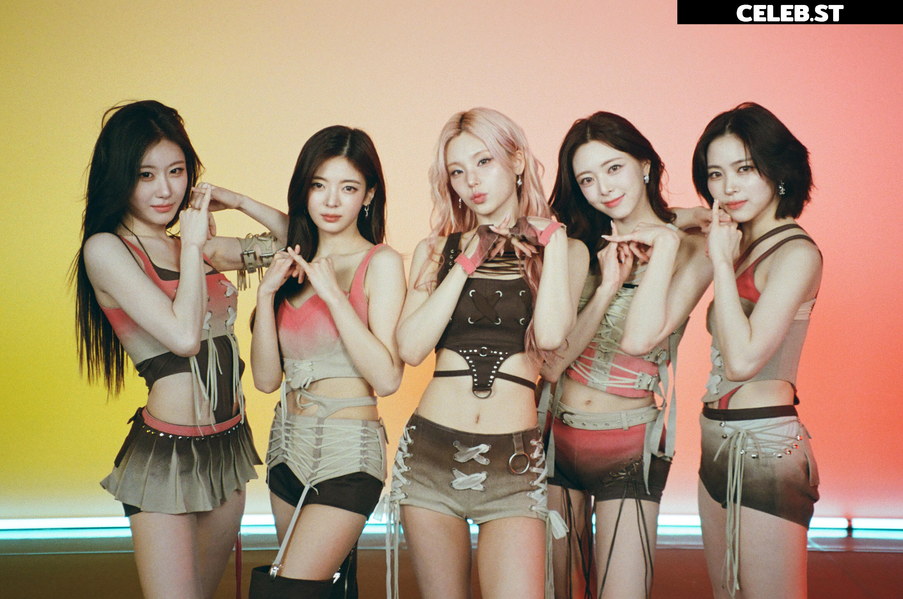 Yeji - ITZY (예지, Hwang Ye-ji) Image 23659772