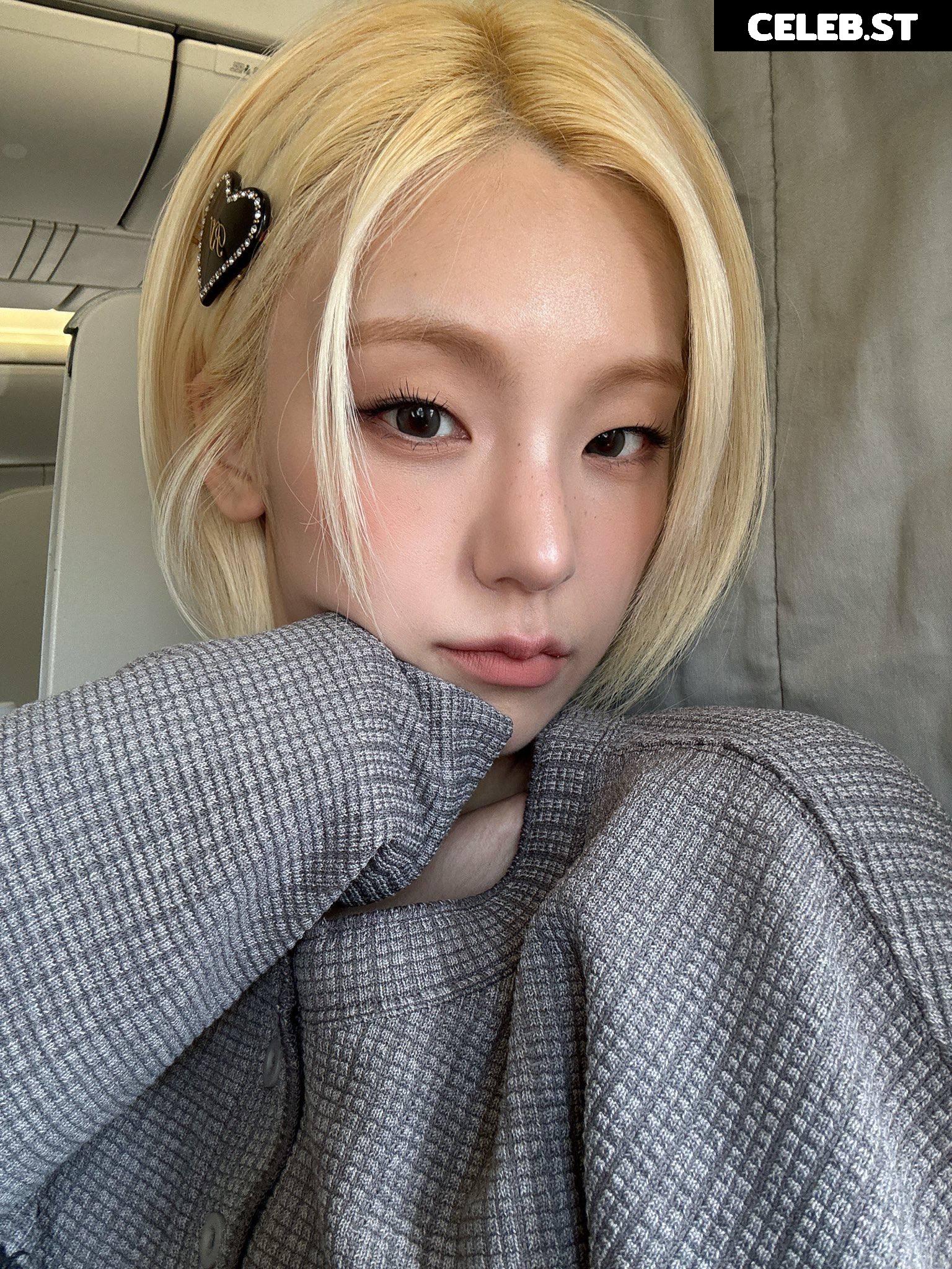 Yeji - ITZY (예지, Hwang Ye-ji) Image 23659604