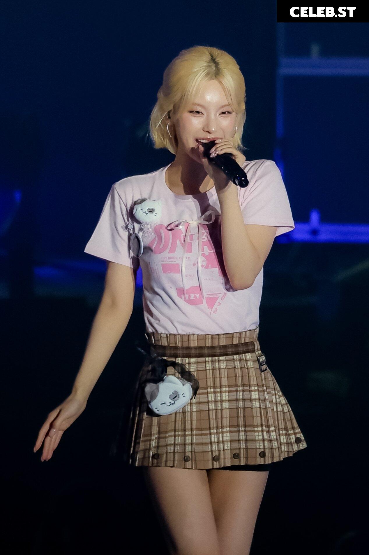 Yeji - ITZY (예지, Hwang Ye-ji) Image 23659143