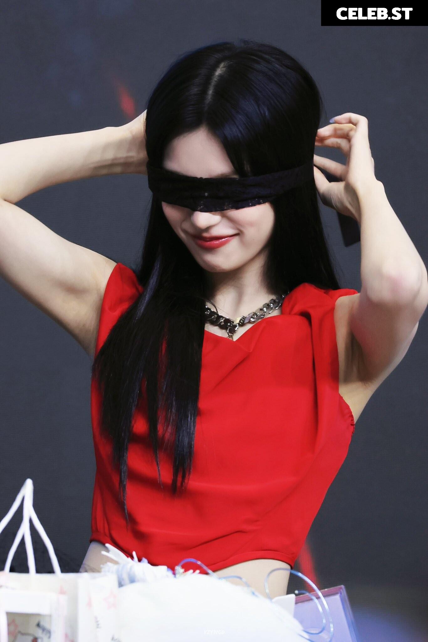 Yeji - ITZY (예지, Hwang Ye-ji) Image 23659383