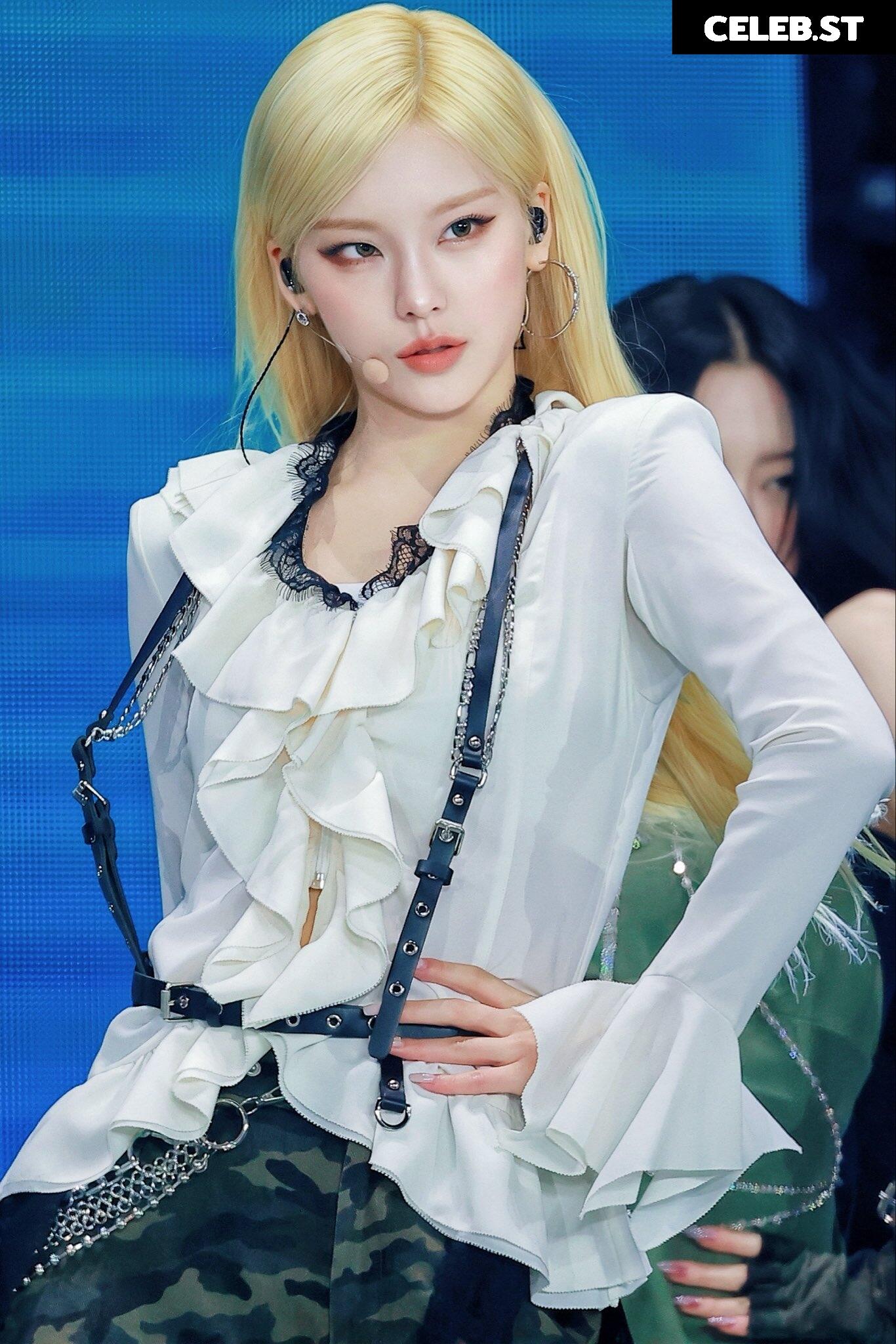 Yeji - ITZY (예지, Hwang Ye-ji) Image 23659314