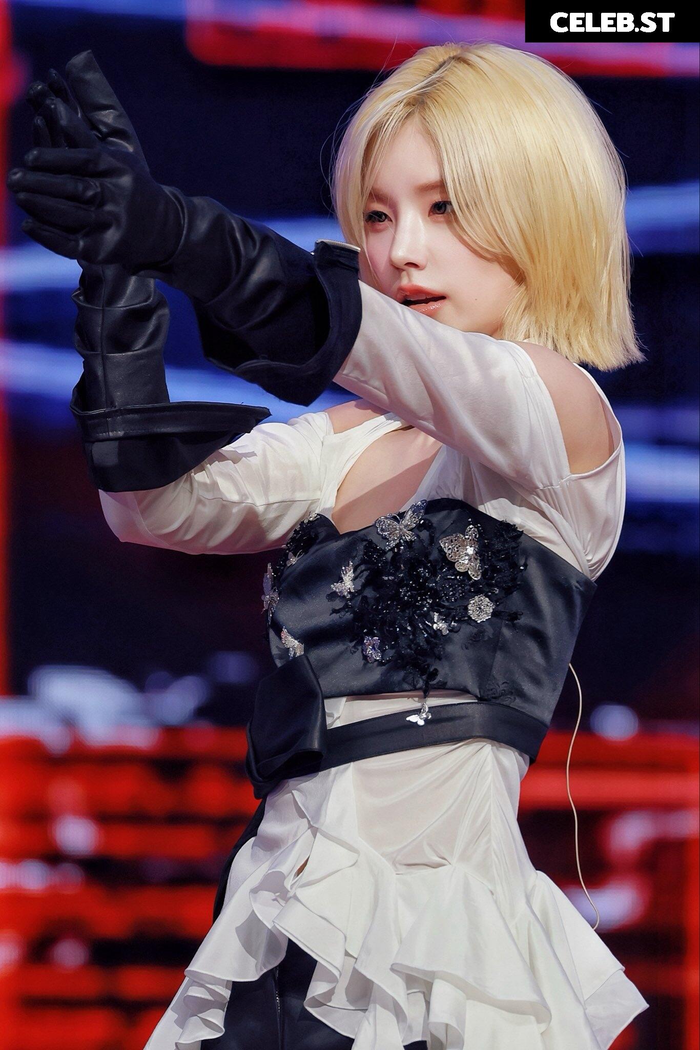 Yeji - ITZY (예지, Hwang Ye-ji) Image 23659345
