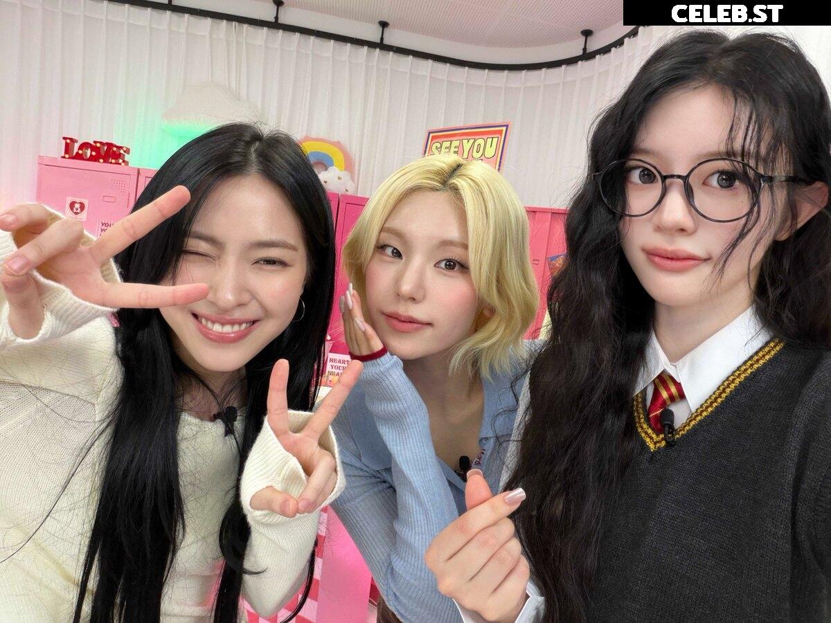 Yeji - ITZY (예지, Hwang Ye-ji) Image 23659224