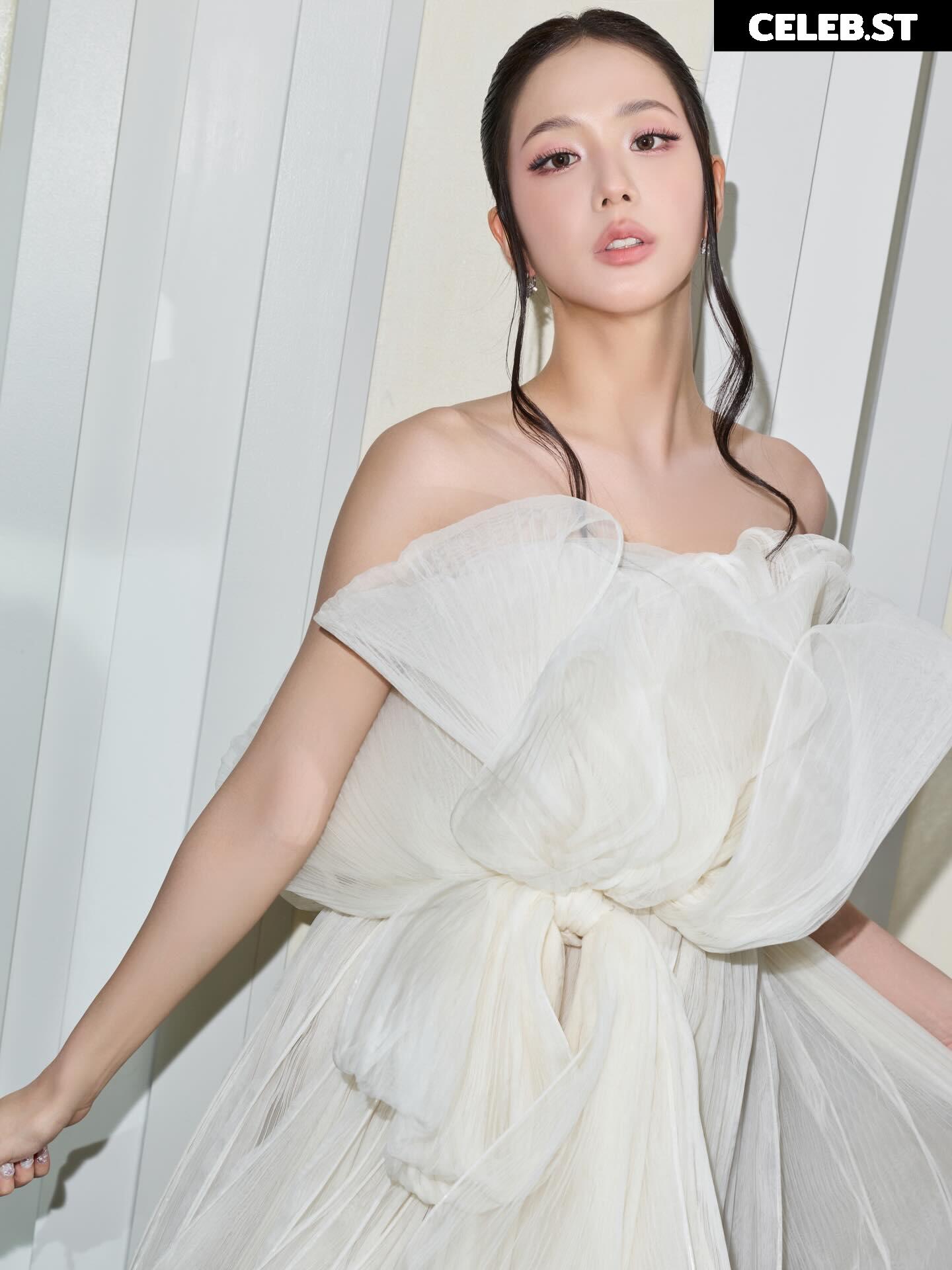 Jisoo  || - BLΛƆKPIИK ( BLACKPINK ) Image 23661824
