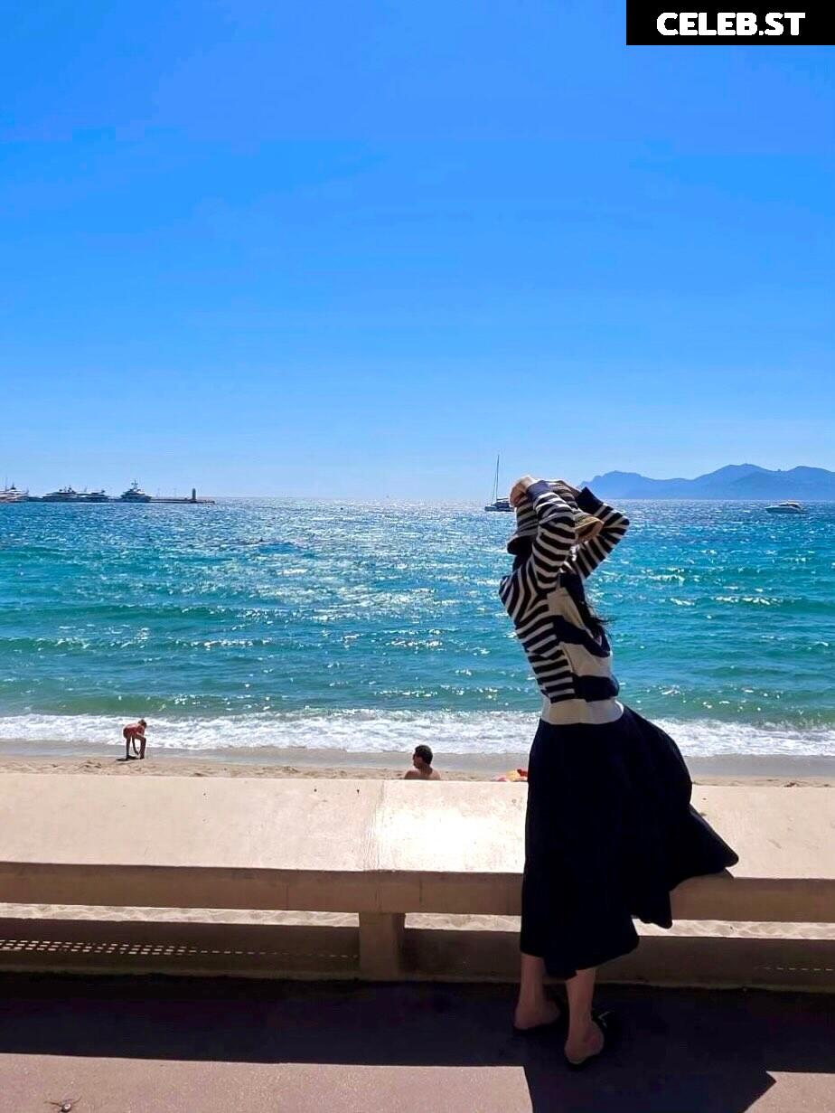 Jisoo  || - BLΛƆKPIИK ( BLACKPINK ) Image 23661829