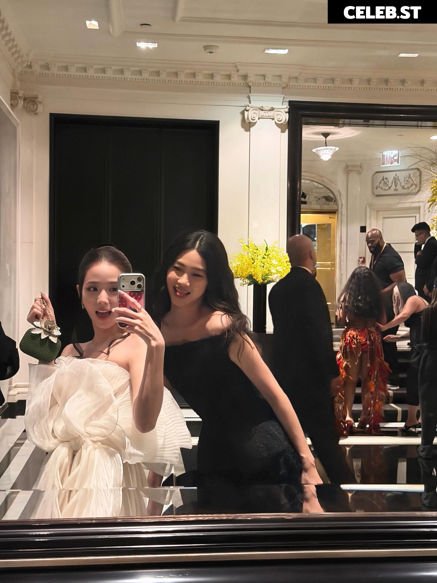 Jisoo  || - BLΛƆKPIИK ( BLACKPINK ) Image 23661860