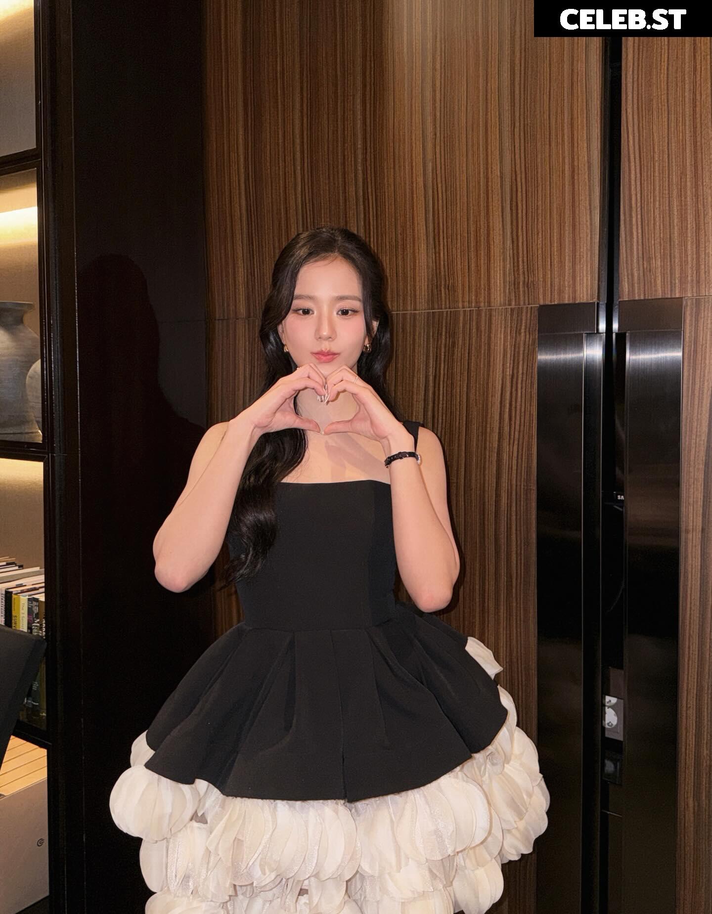 Jisoo  || - BLΛƆKPIИK ( BLACKPINK ) Image 23661522