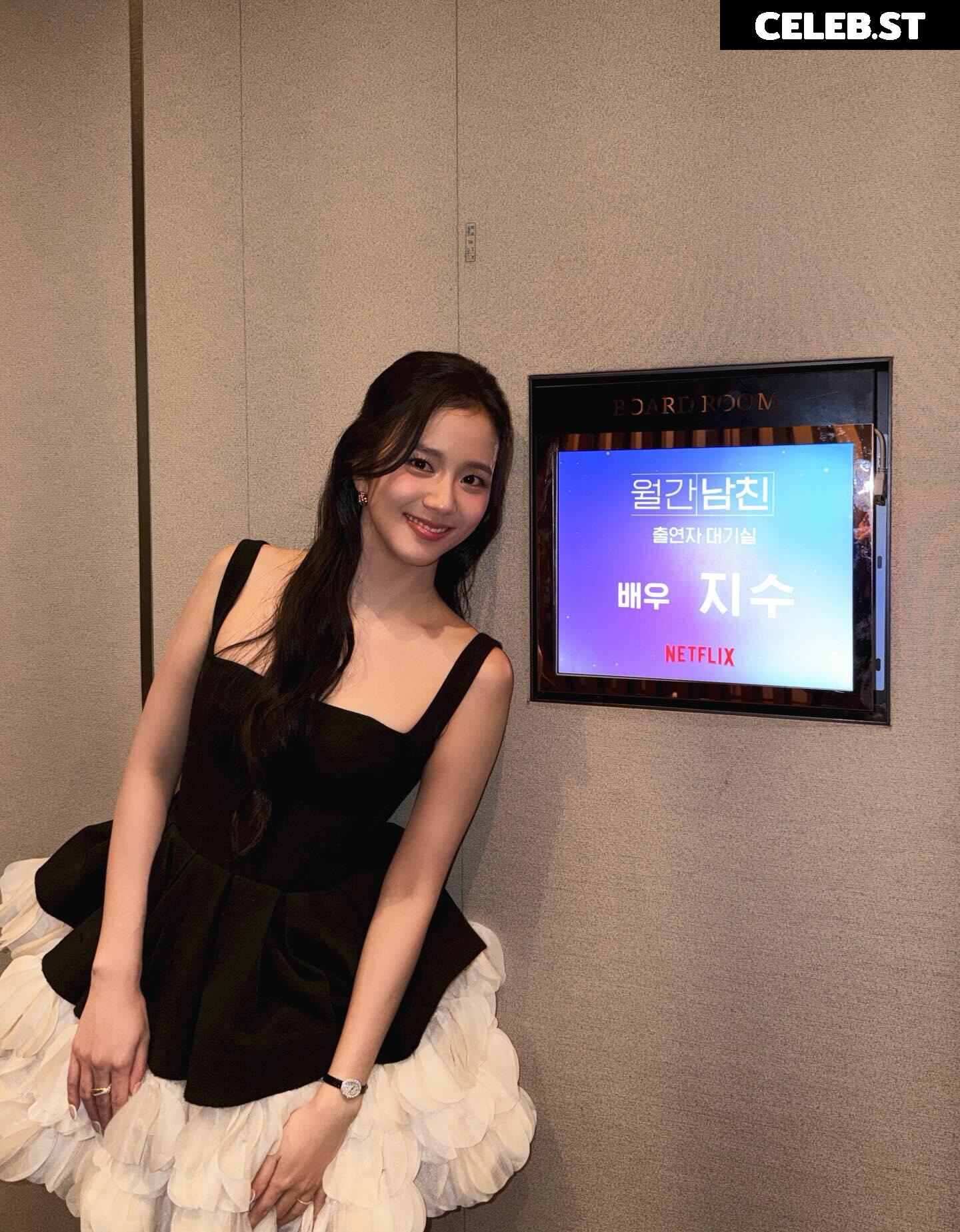 Jisoo  || - BLΛƆKPIИK ( BLACKPINK ) Image 23661524