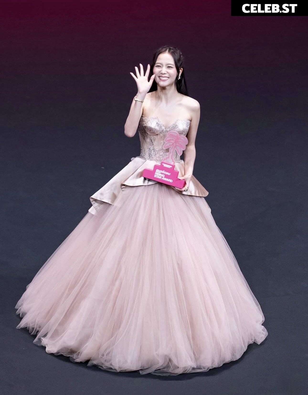 Jisoo  || - BLΛƆKPIИK ( BLACKPINK ) Image 23661786