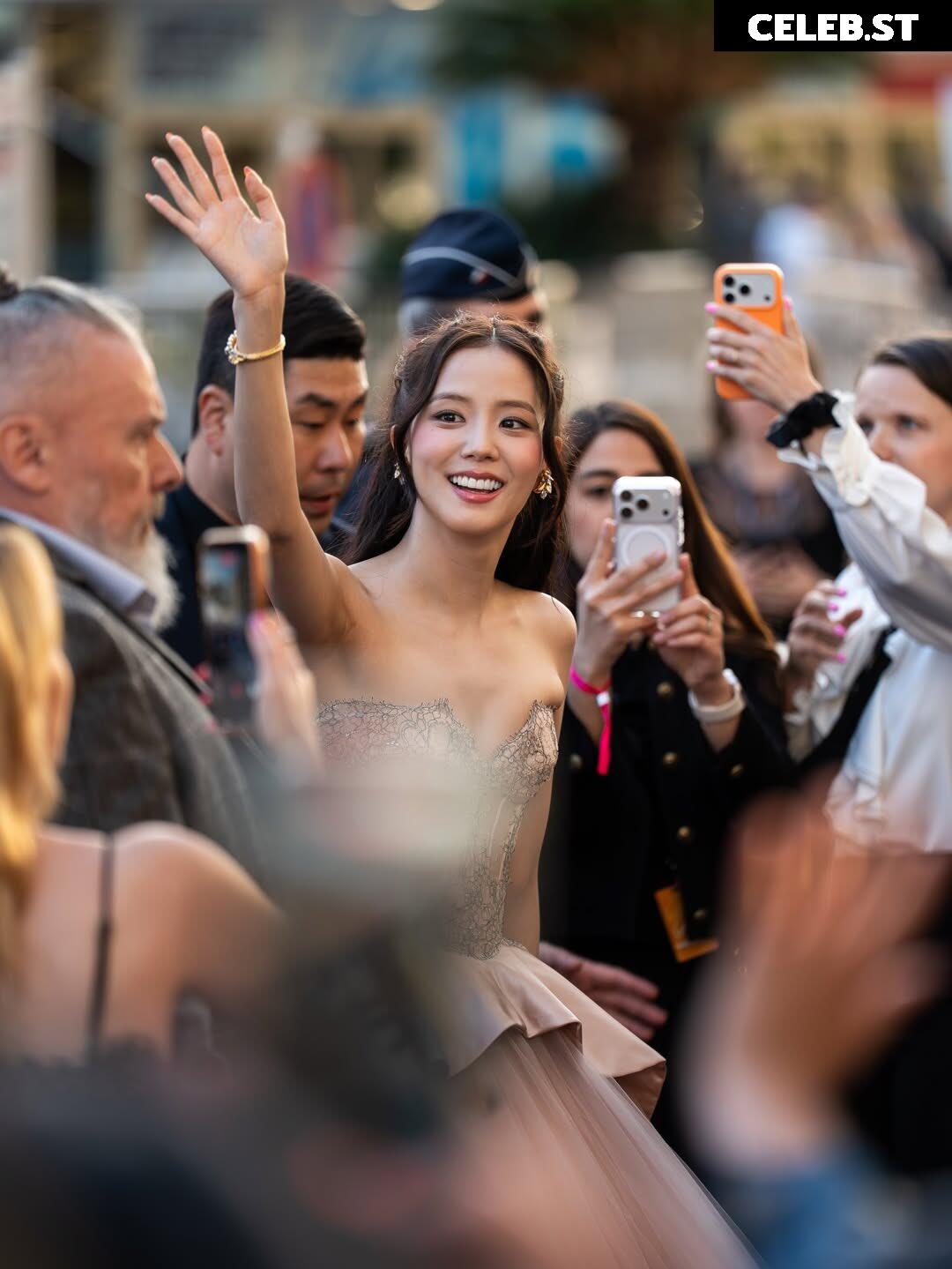 Jisoo  || - BLΛƆKPIИK ( BLACKPINK ) Image 23661775