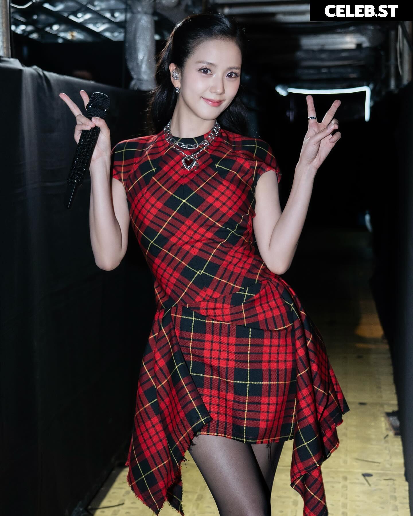 Jisoo  || - BLΛƆKPIИK ( BLACKPINK ) Image 23661015