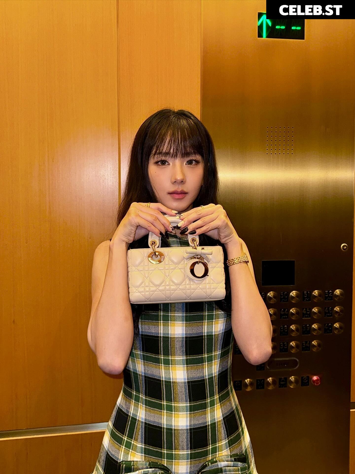 Jisoo  || - BLΛƆKPIИK ( BLACKPINK ) Image 23661055